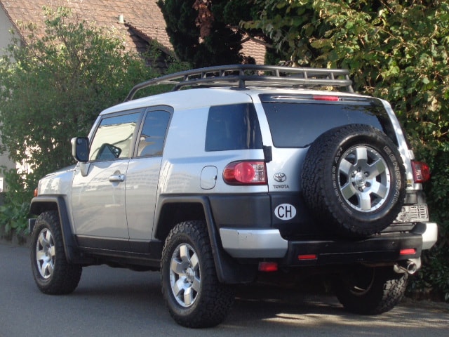 TOYOTA FJ-image-2