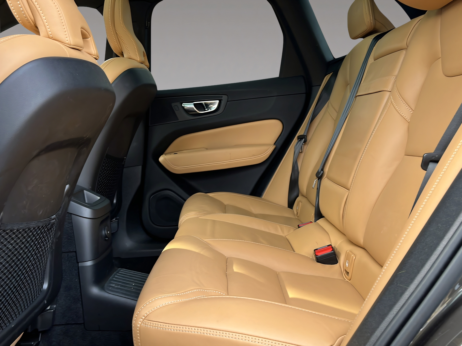 VOLVO XC60 2.0 T6 TE Inscription eAWD-image-15