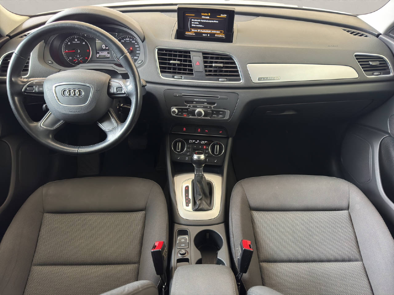 AUDI Q3 2.0 TDI 150 quattro S-Tronic-image-9