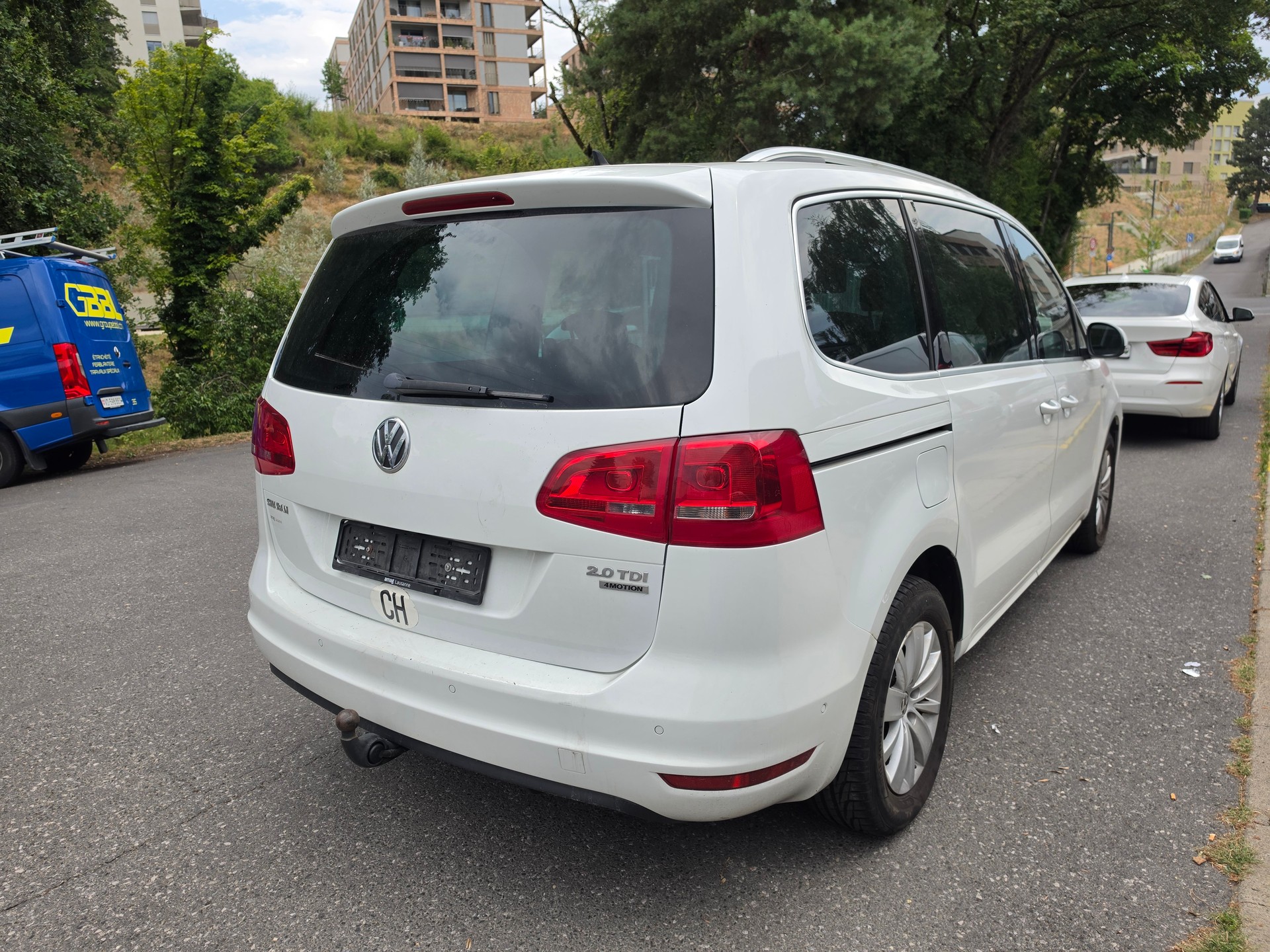 VW Sharan 2.0 TDI BlueMotion Technology Cup 4Motion-image-8