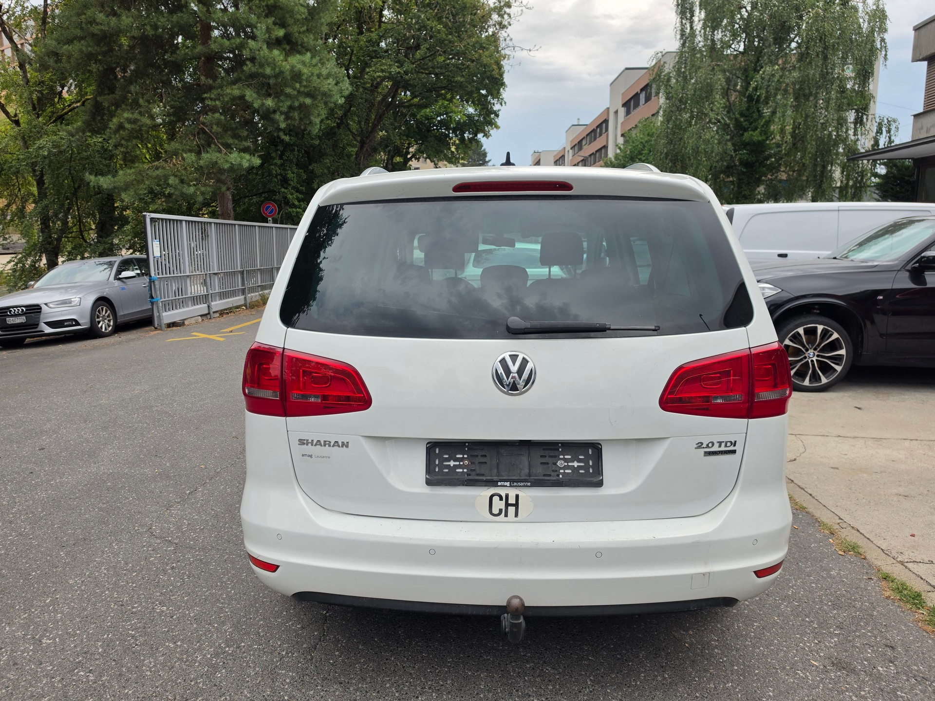 VW Sharan 2.0 TDI BlueMotion Technology Cup 4Motion-image-9
