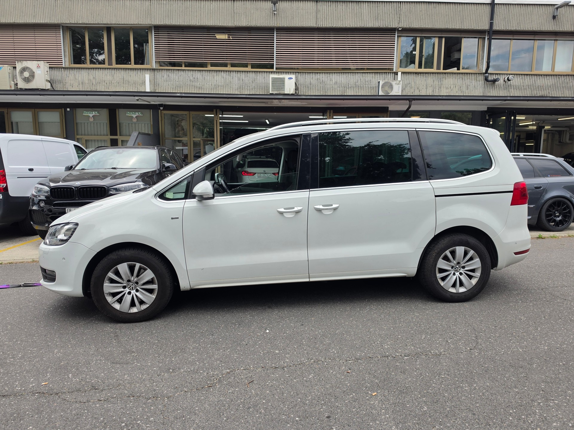 VW Sharan 2.0 TDI BlueMotion Technology Cup 4Motion-image-7