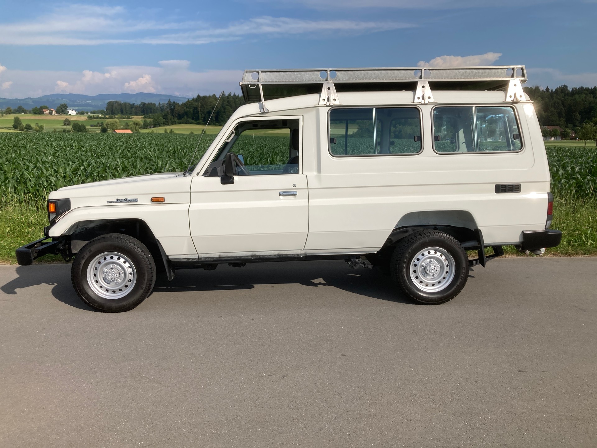 TOYOTA Land Cruiser 400 Hdt Long 4.2D mit 6.000 KG Anhängelast-image-4