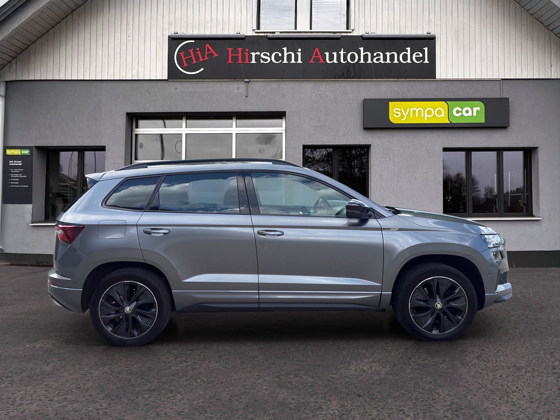 SKODA Karoq 2.0 TSI SportLine 4x4 DSG-image-5