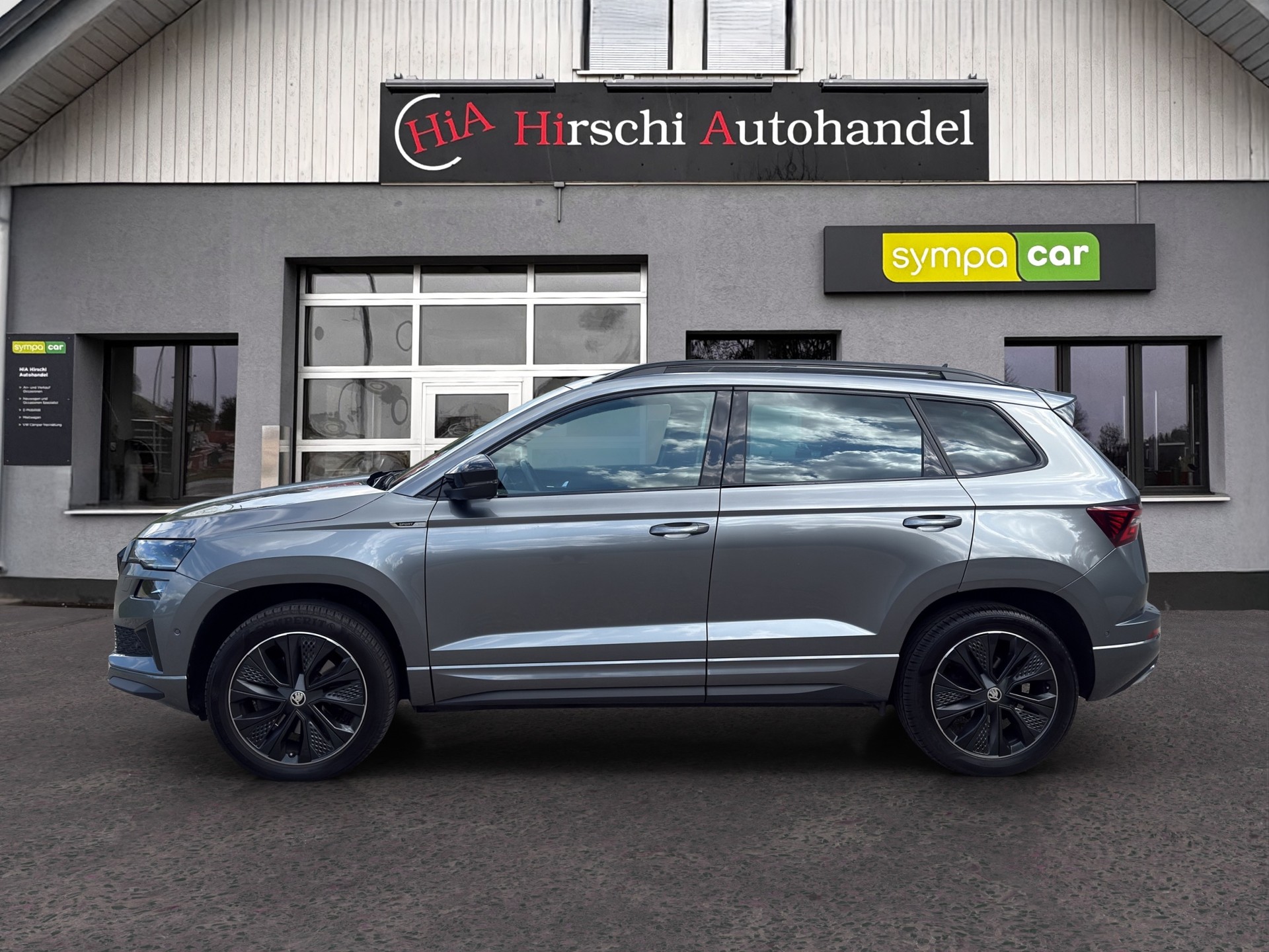 SKODA Karoq 2.0 TSI SportLine 4x4 DSG-image-4
