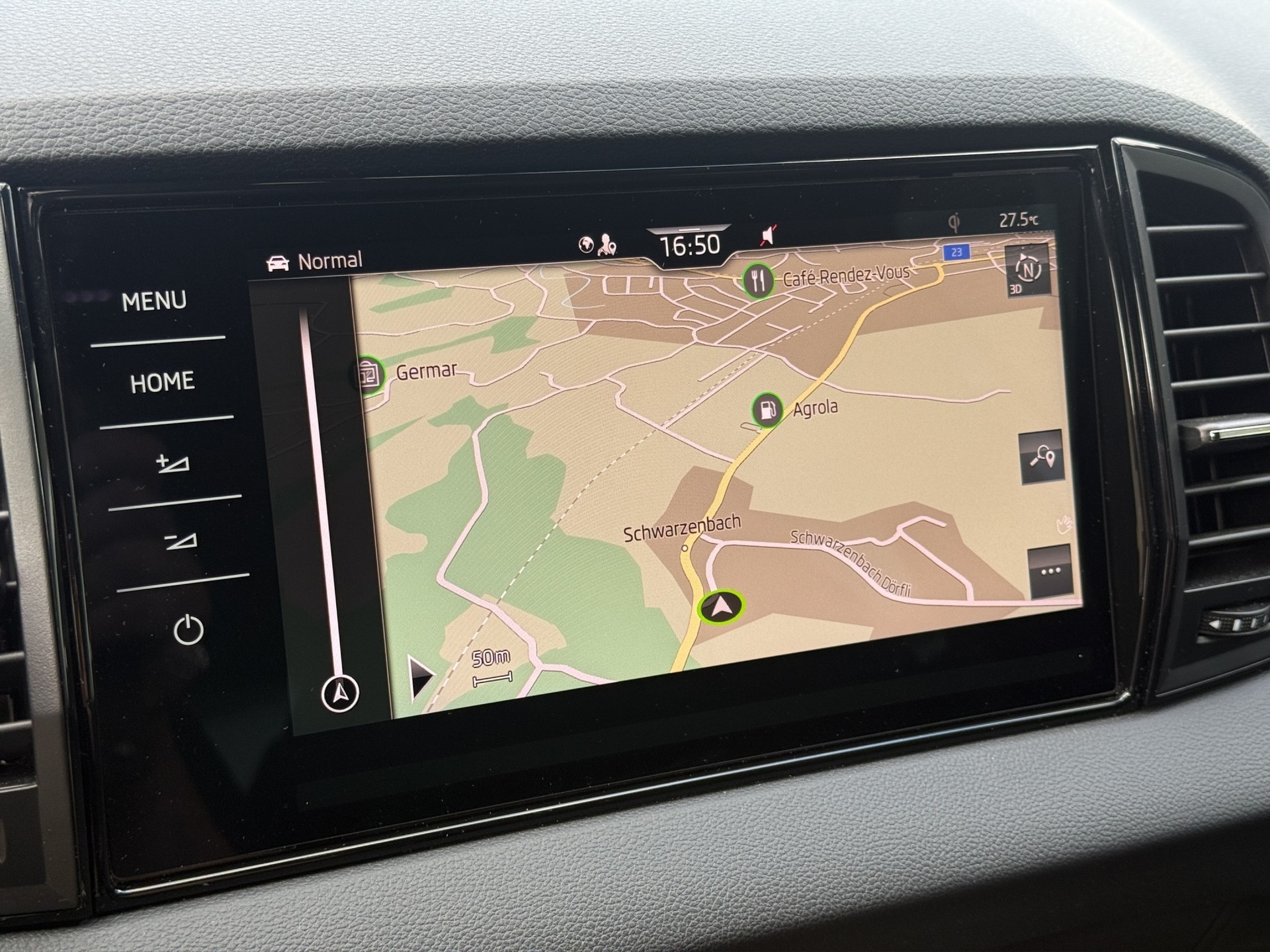 SKODA Karoq 2.0 TSI SportLine 4x4 DSG-image-23