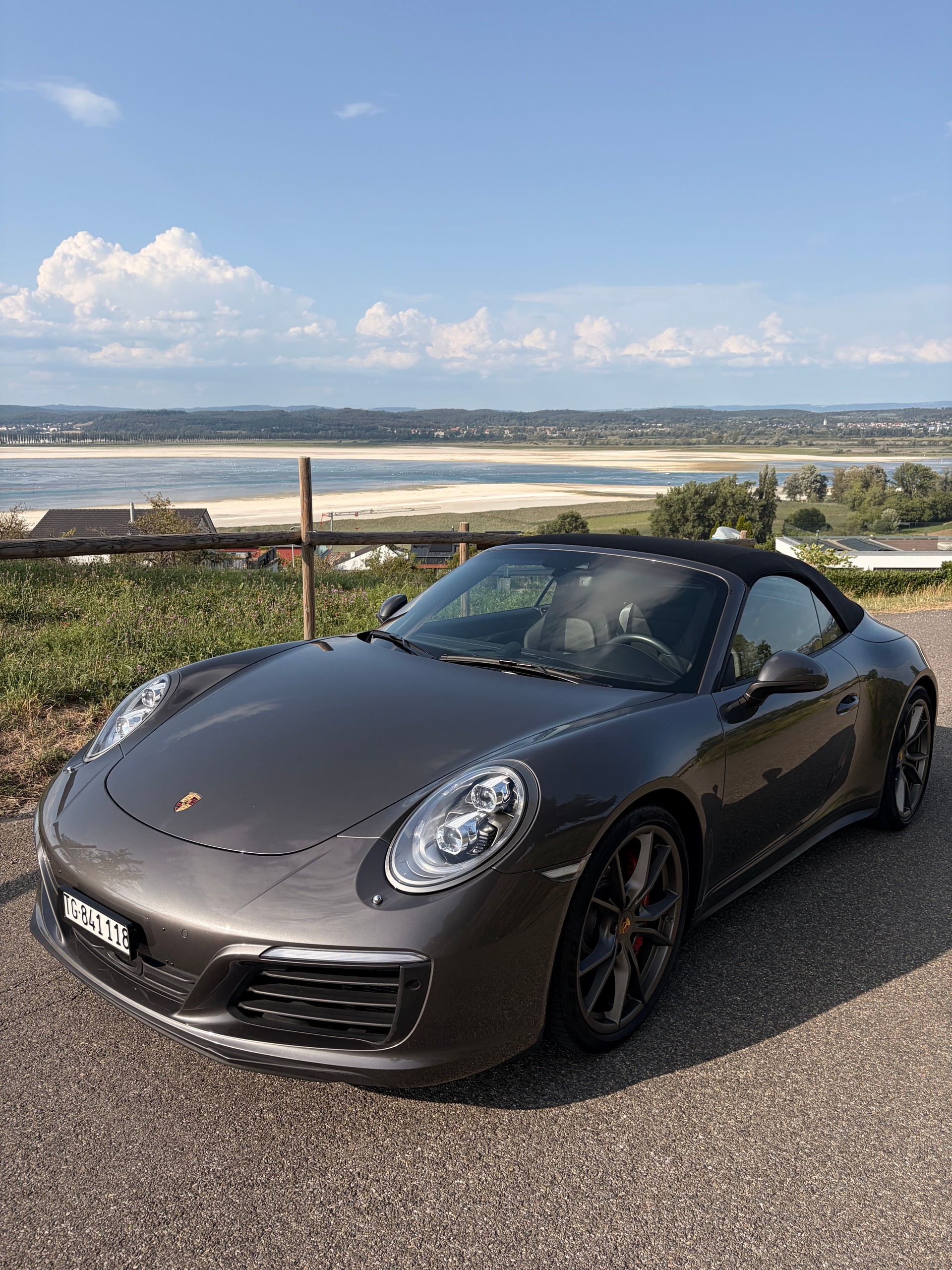 PORSCHE 911 Carrera 4S Cabriolet-image-0