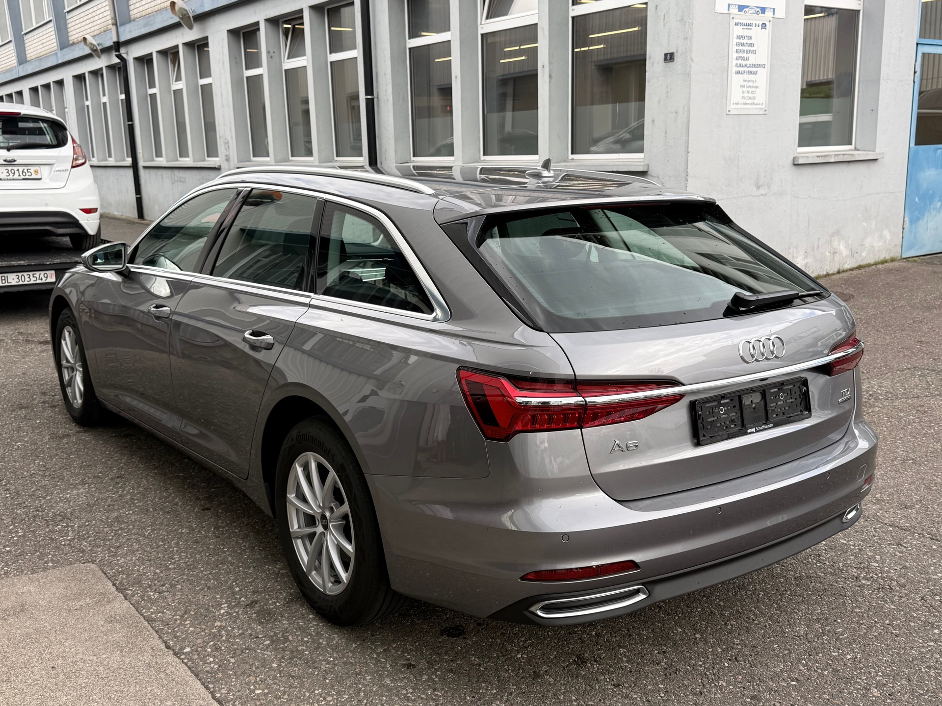 AUDI A6 Avant 40 TDI Design quattro S-tronic-image-3