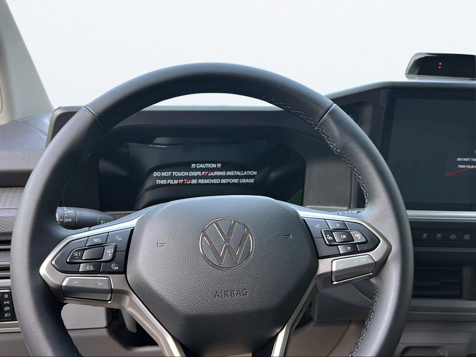 VW Transporter 2.0 TDI Automat 4Motion-image-9