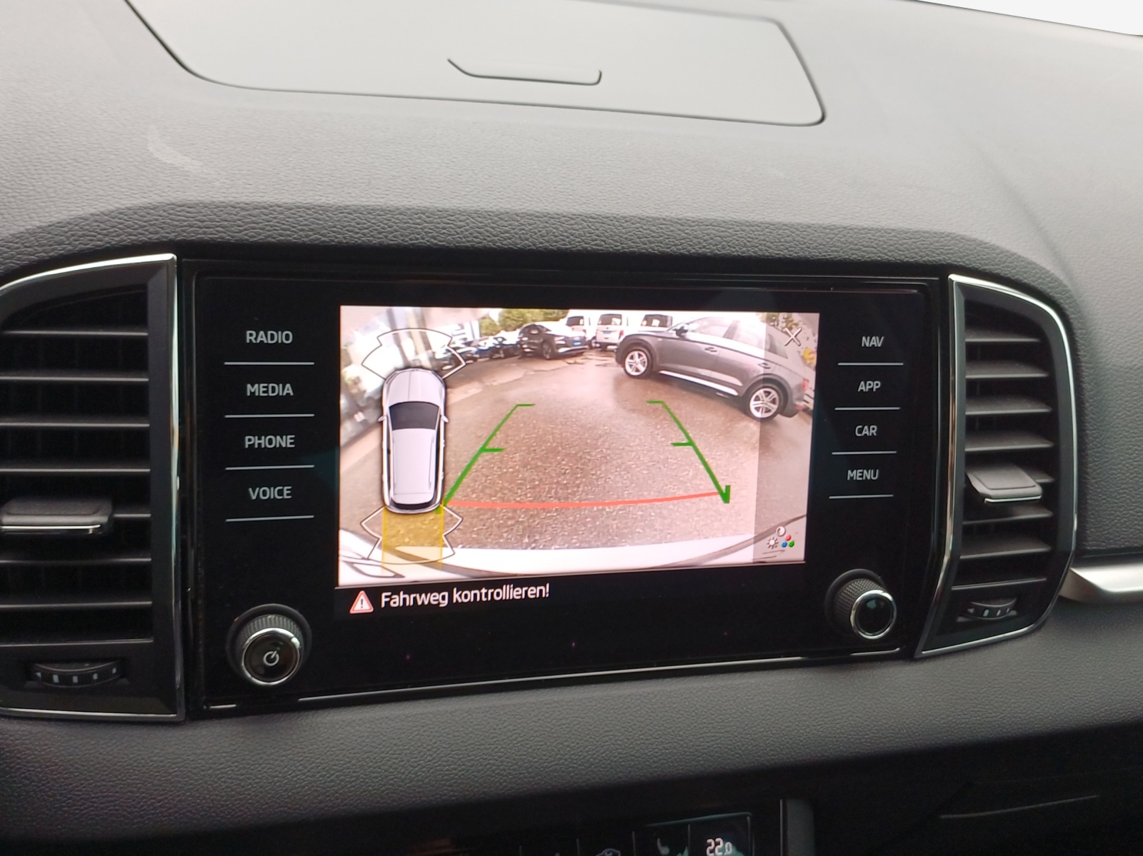 SKODA Karoq 2.0 TDI CR Ambition 4x4 DSG-image-15