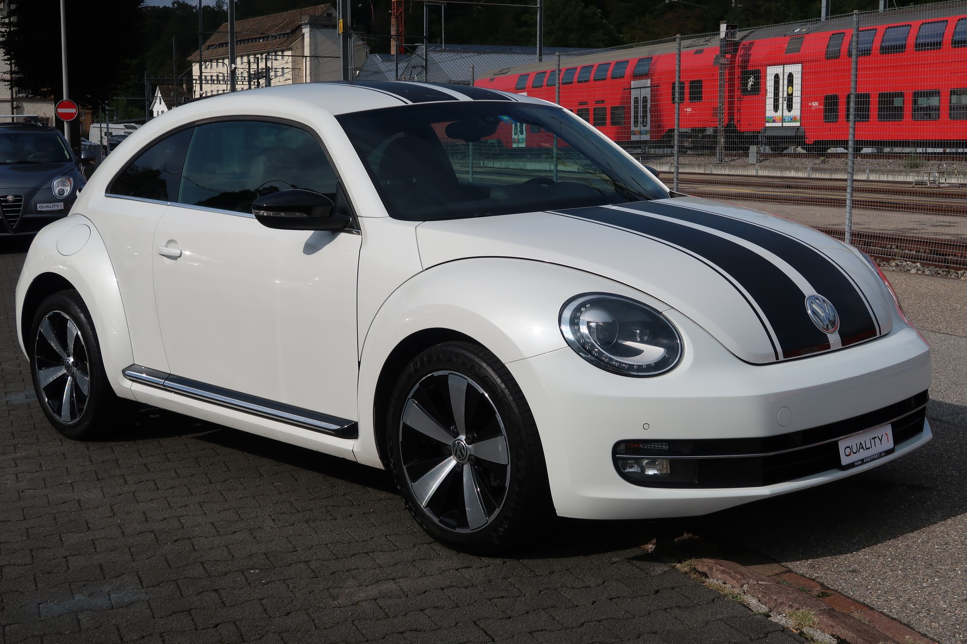 VW Beetle 1.4 TSI Sport-image-2
