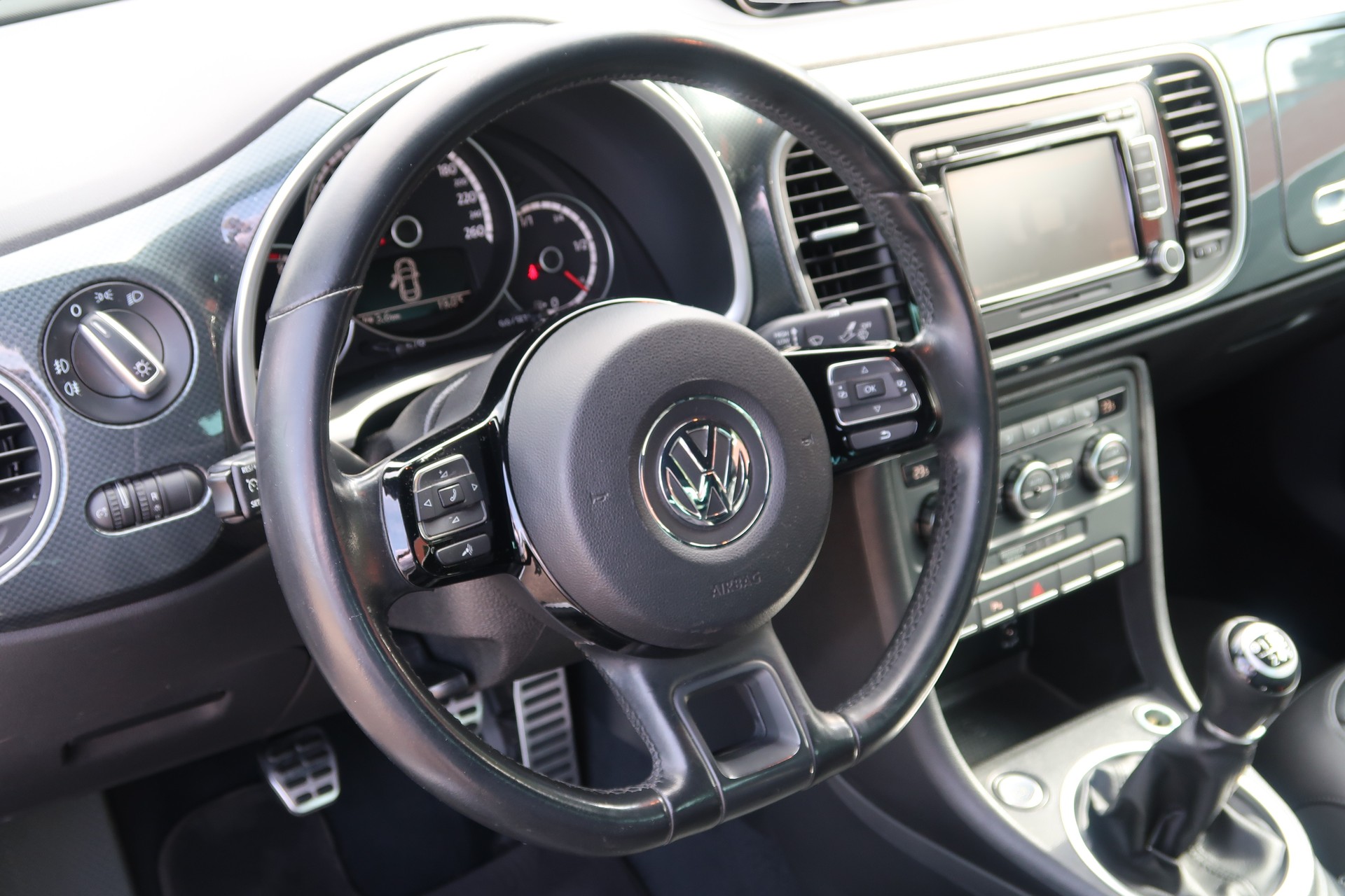 VW Beetle 1.4 TSI Sport-image-10