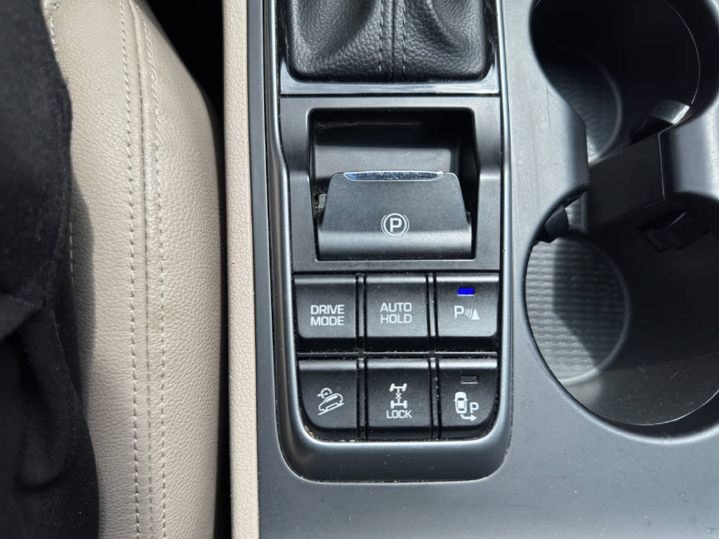 HYUNDAI TUCSON 2.0 CRDi Vertex 4WD-image-18