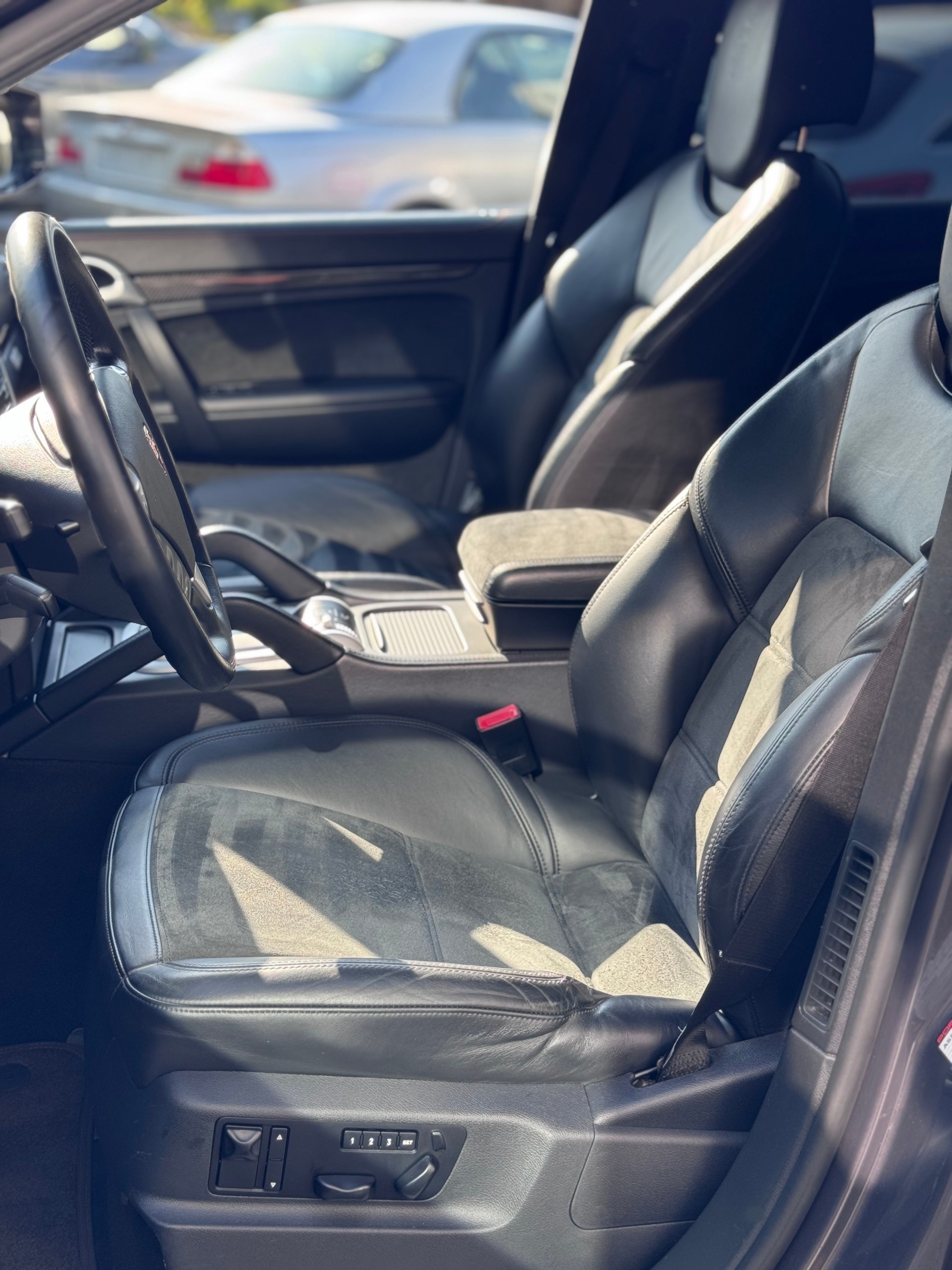 PORSCHE Cayenne GTS Tiptronic-image-14
