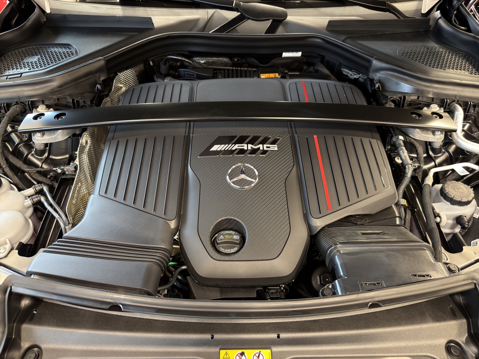 MERCEDES-BENZ GLC 53 AMG 4Matic+ 9G-Tronic-image-17