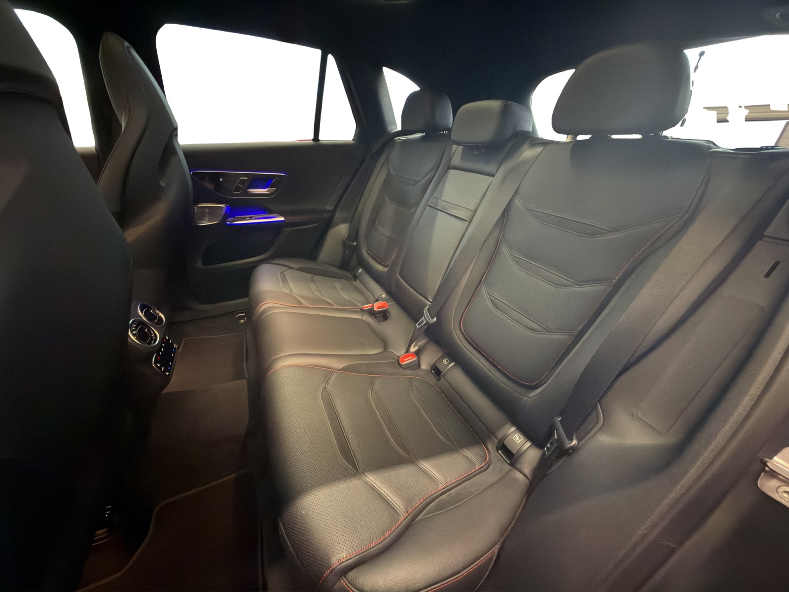 MERCEDES-BENZ GLC 53 AMG 4Matic+ 9G-Tronic-image-13