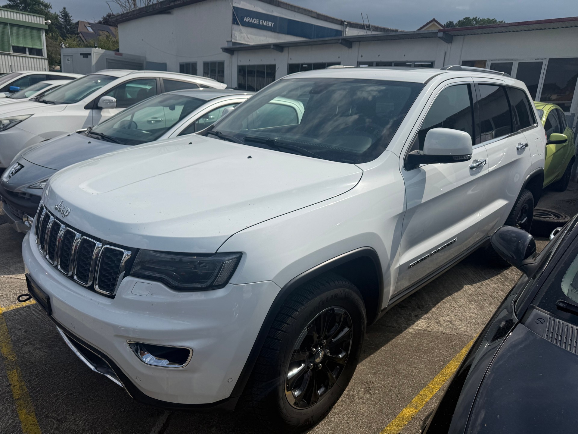 JEEP Grand Cherokee 3.0 CRD Limited Automatic-image-1