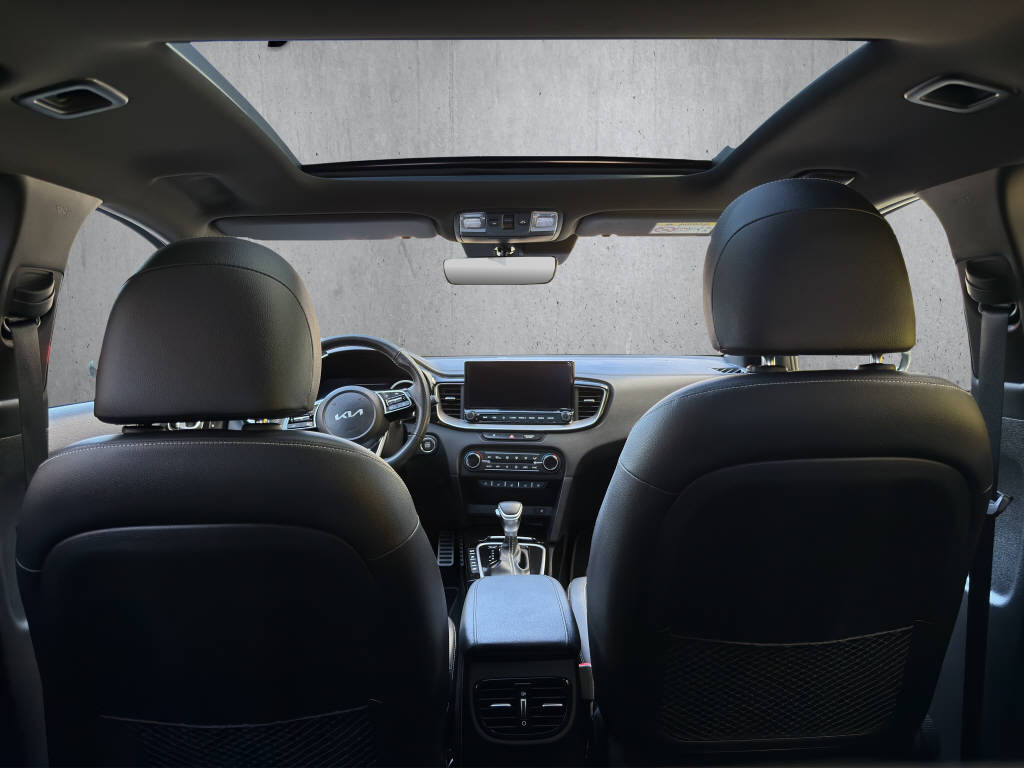 KIA Ceed SW 1.5 T-GDi MHEV GT-Line-image-11