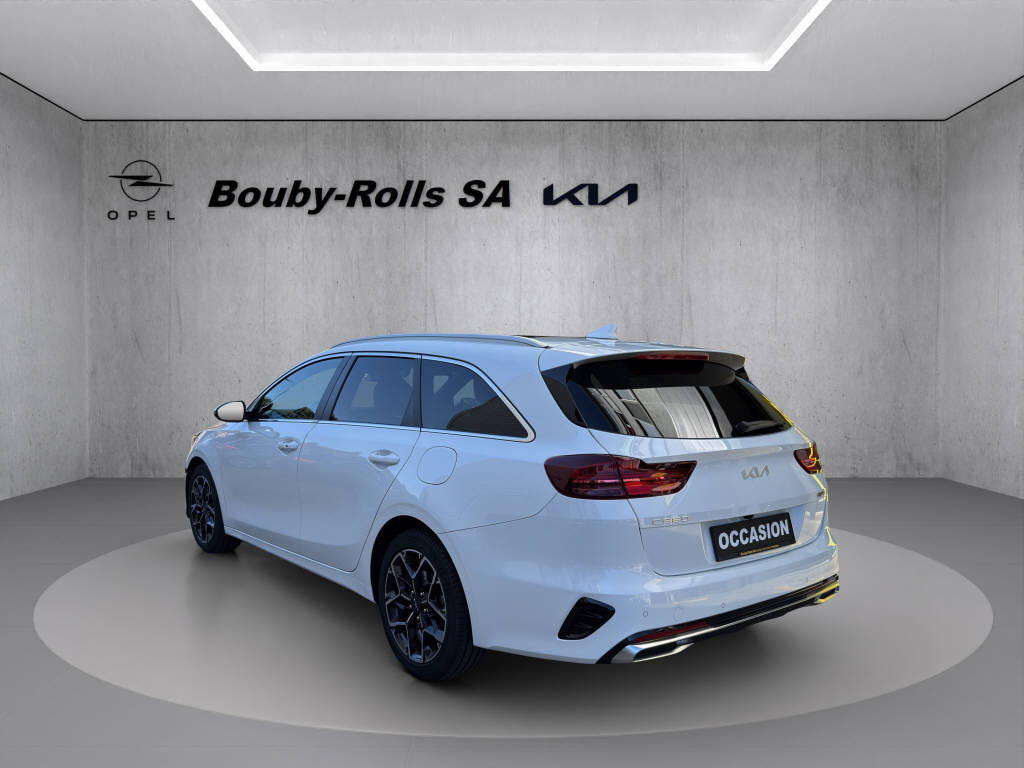 KIA Ceed SW 1.5 T-GDi MHEV GT-Line-image-3