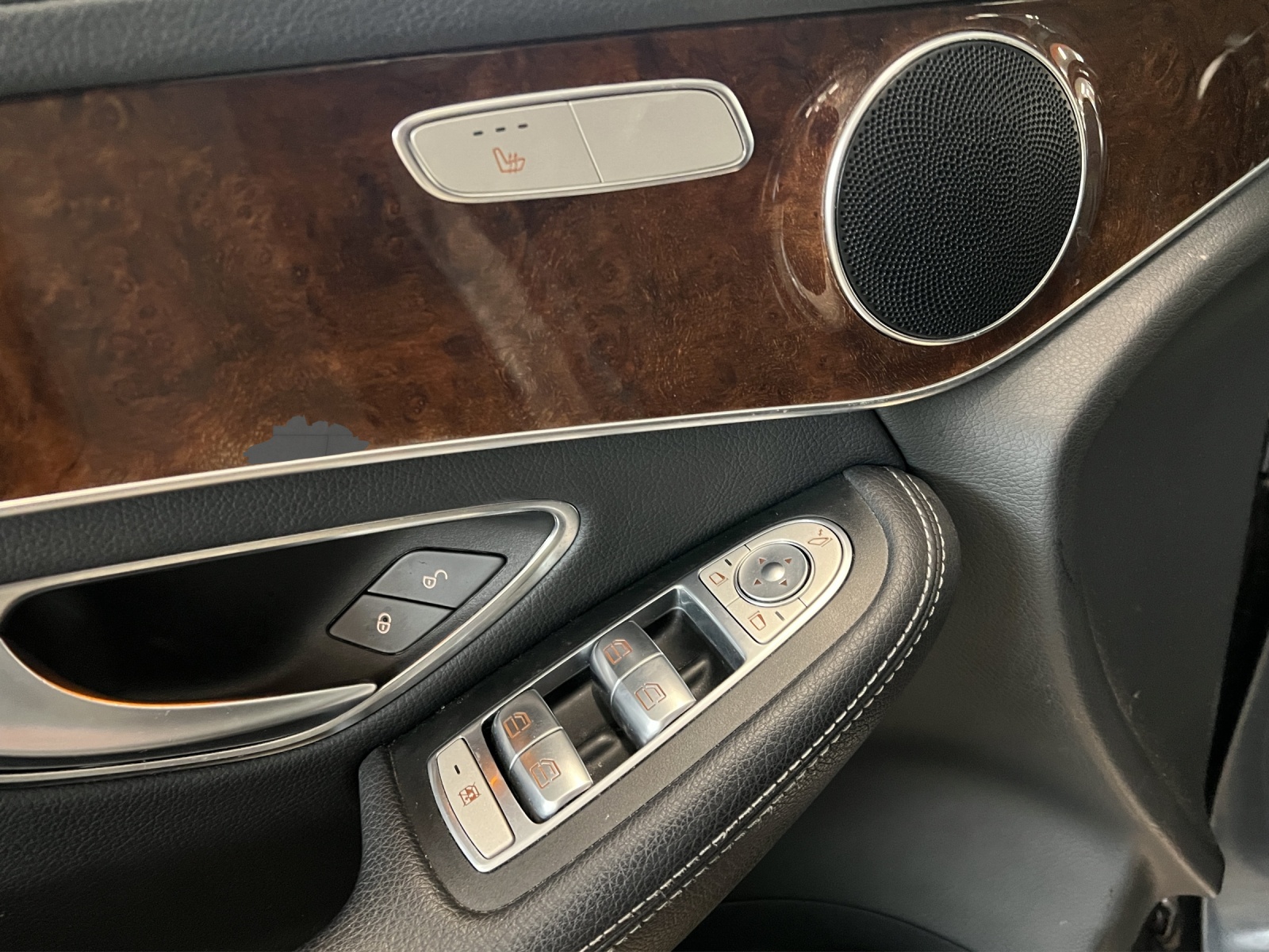 MERCEDES-BENZ GLC 250 Exclusive 4Matic 9G-Tronic-image-10