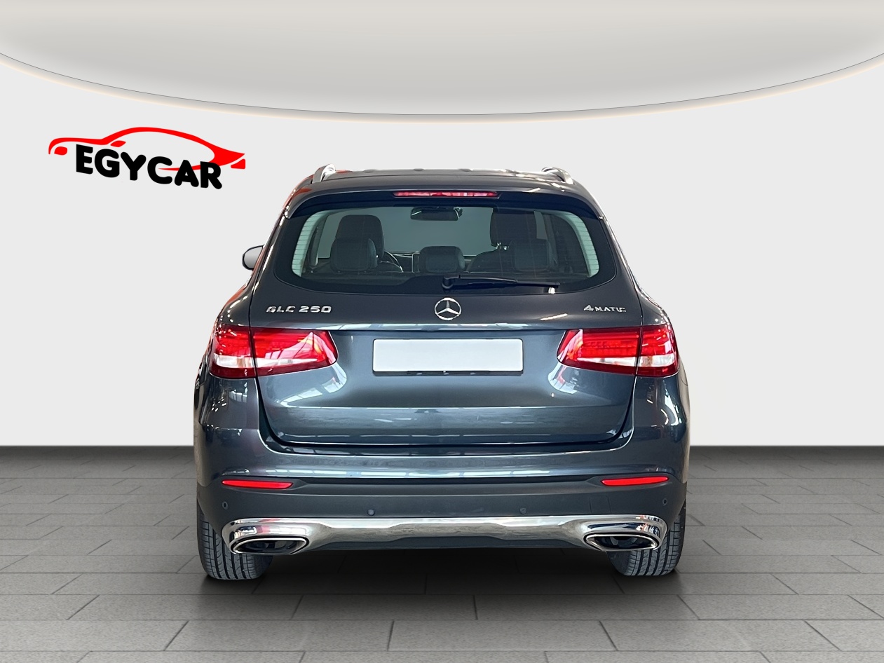 MERCEDES-BENZ GLC 250 Exclusive 4Matic 9G-Tronic-image-3