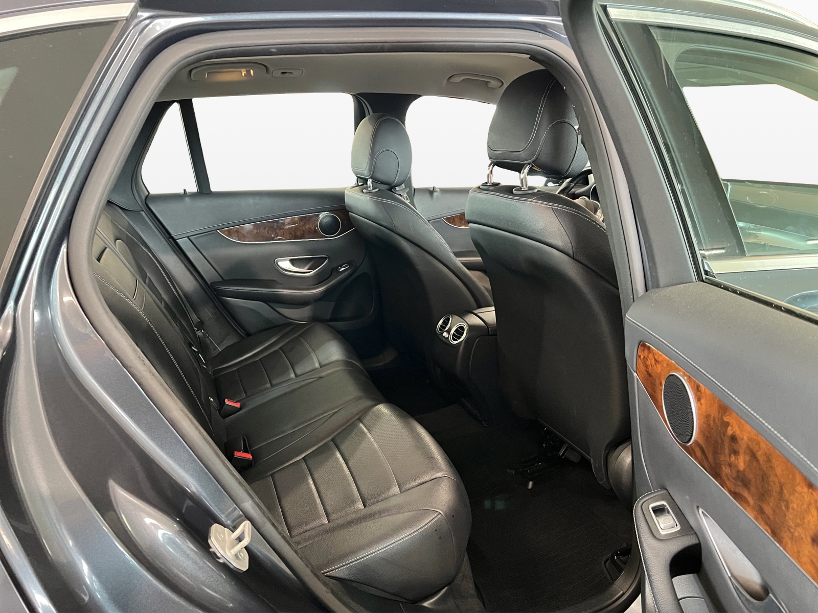 MERCEDES-BENZ GLC 250 Exclusive 4Matic 9G-Tronic-image-8