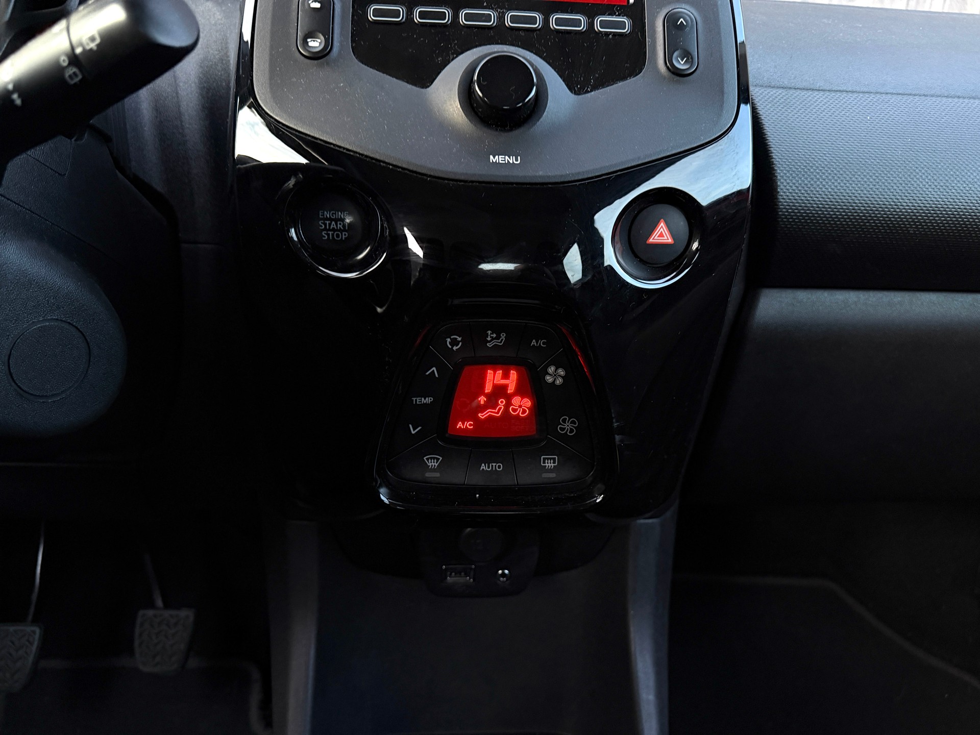 CITROEN C1 1.0 VTi Shine Stop&Start-image-8
