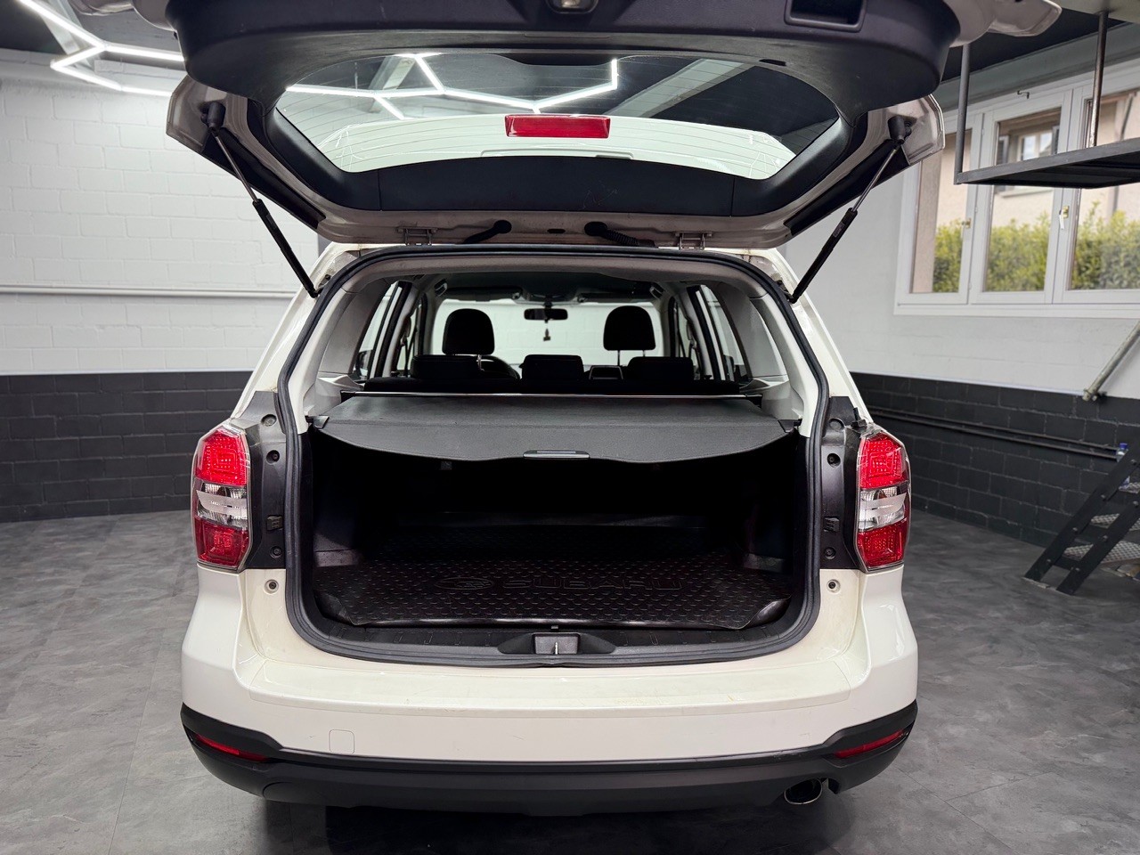 SUBARU Forester 2.0i Swiss Lineartronic | Rückfahrkamera | Tempomat | 4x4-image-18