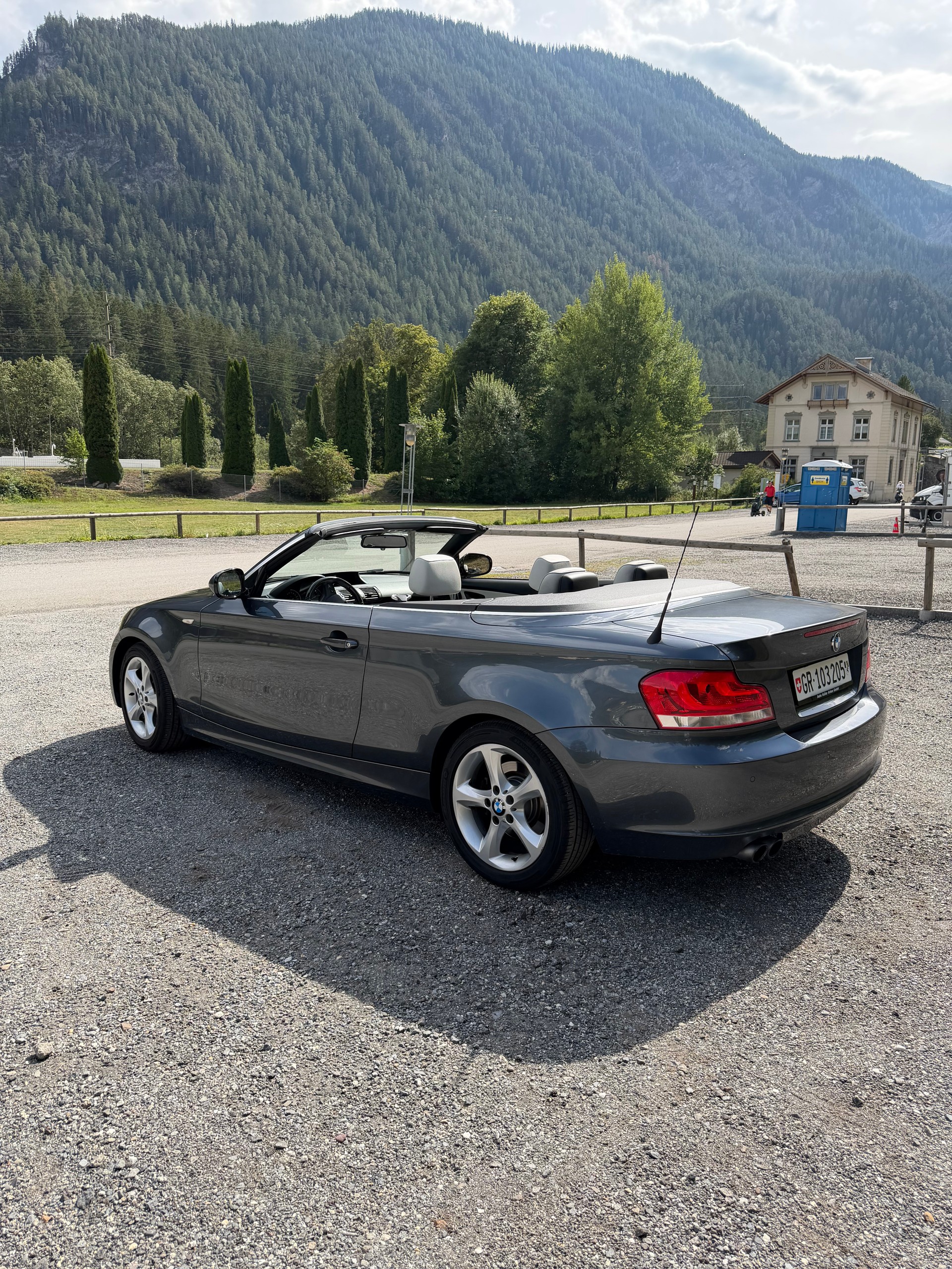 BMW 125i-image-2