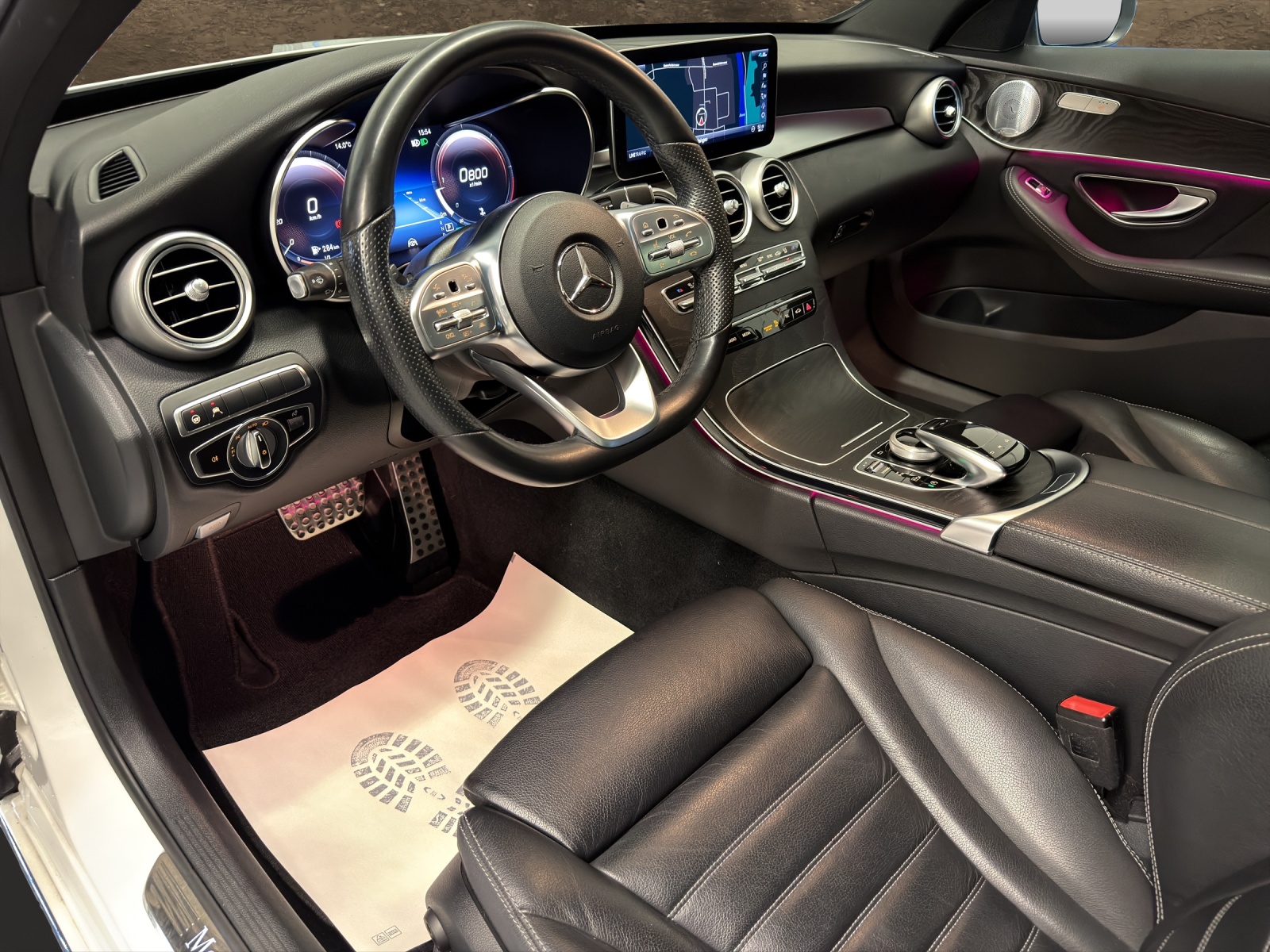 MERCEDES-BENZ C 220 d Swiss Star AMG Line 4M 9G-Tronic-image-7