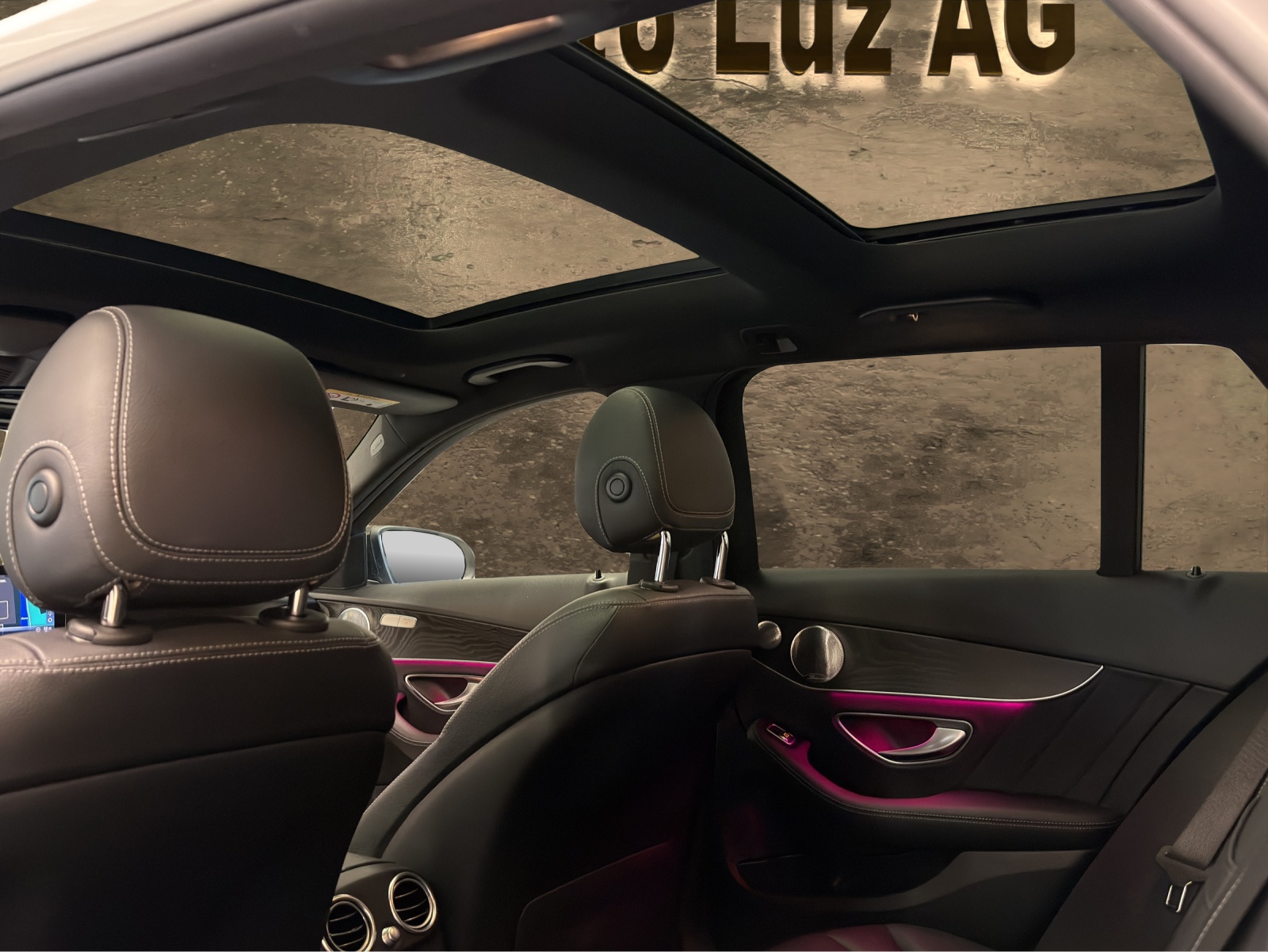 MERCEDES-BENZ C 220 d Swiss Star AMG Line 4M 9G-Tronic-image-13