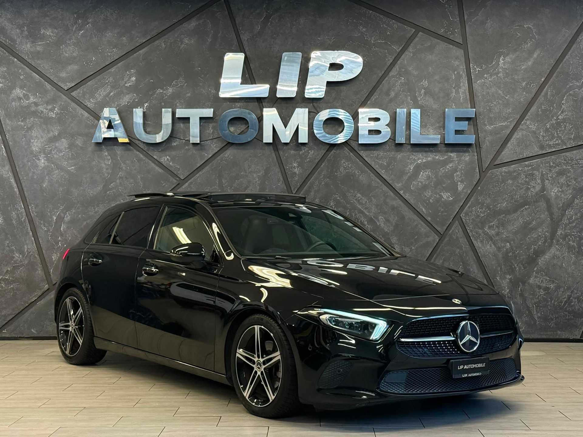 MERCEDES-BENZ A 180 Progressive 7G-DCT-image-2