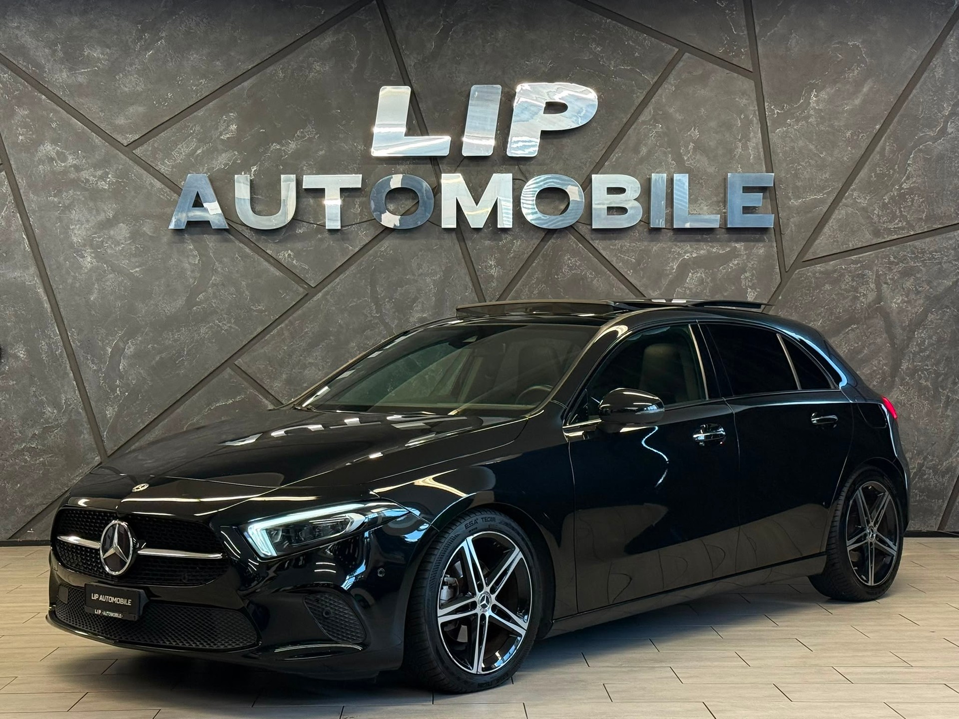 MERCEDES-BENZ A 180 Progressive 7G-DCT-image-0