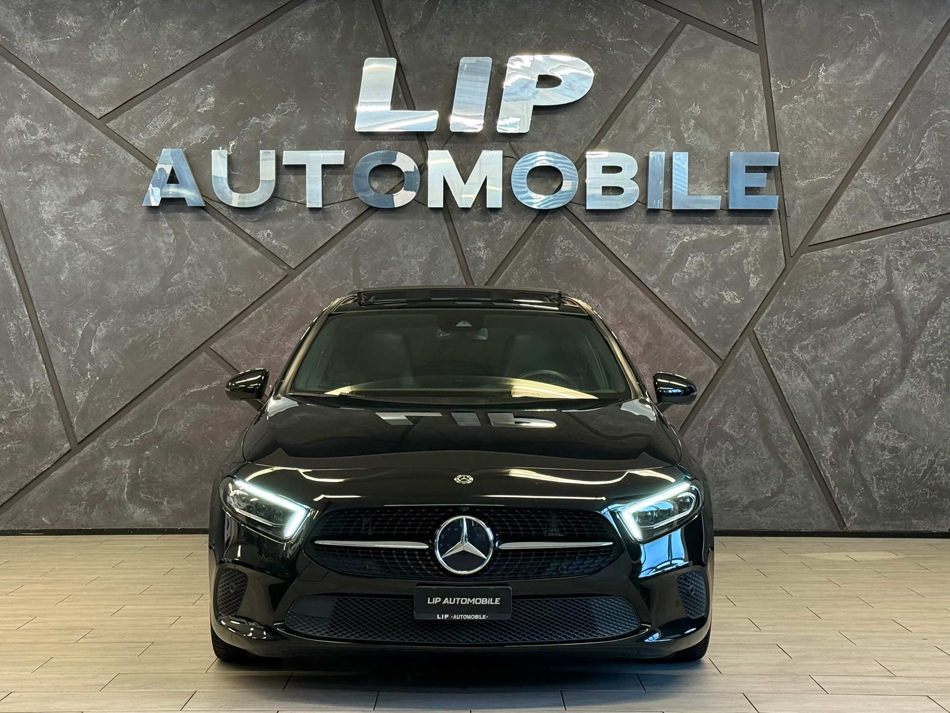 MERCEDES-BENZ A 180 Progressive 7G-DCT-image-1
