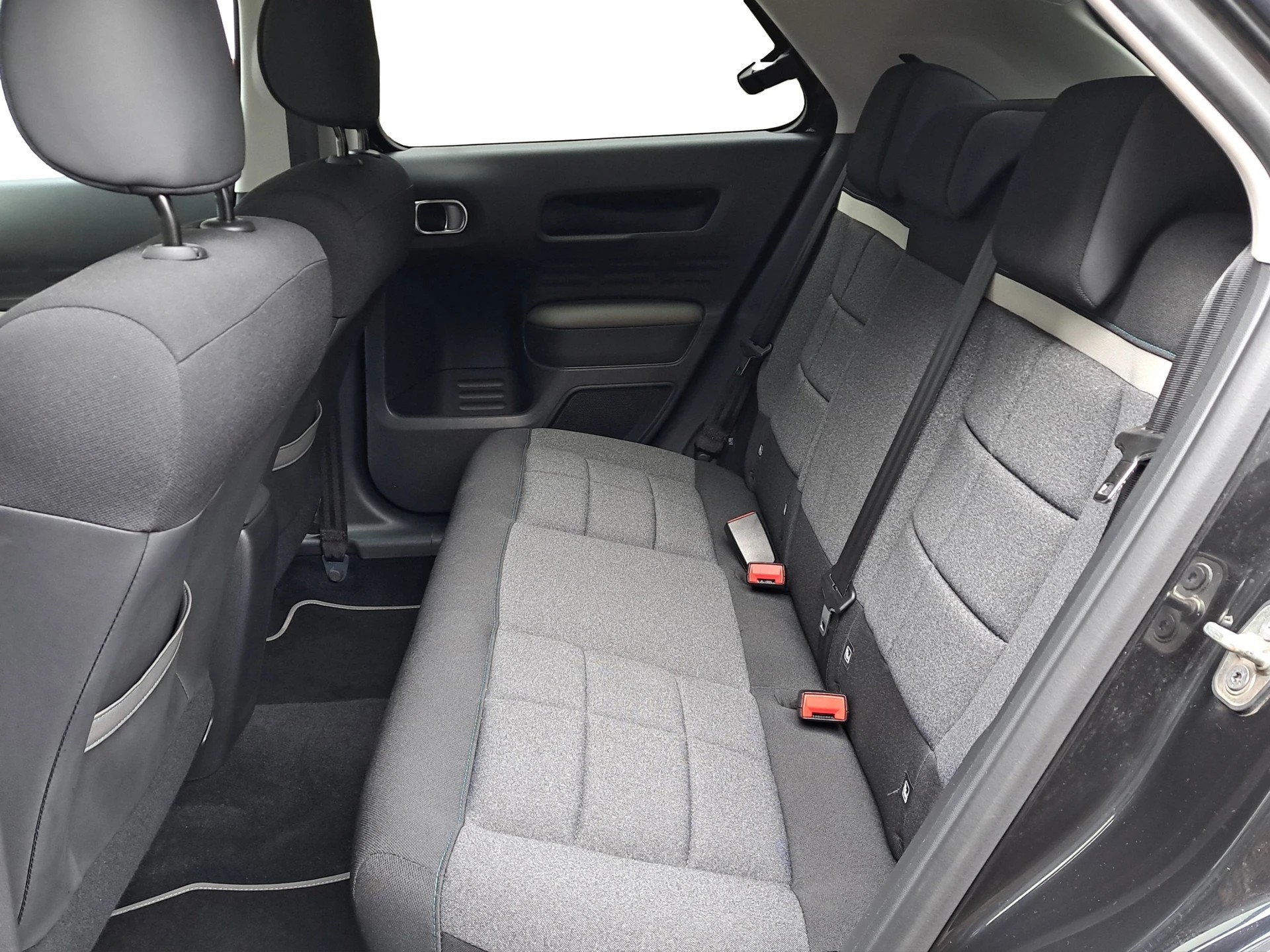 CITROEN C4 Cactus 1.2 Pure Tech Shine EAT6-image-7