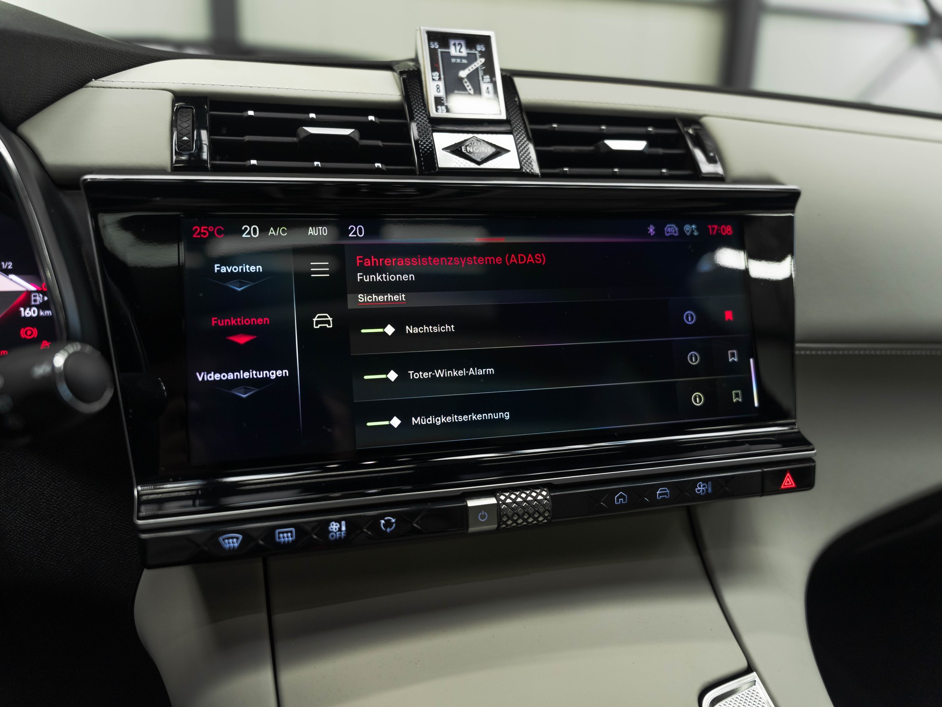 DS AUTOMOBILES DS 7 Crossback E-Tense 360 4x4 Opéra-image-26