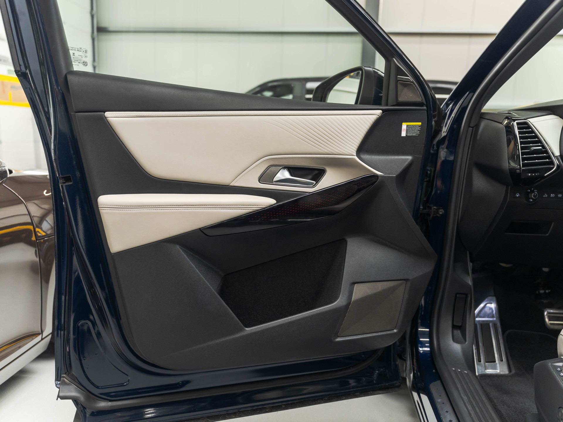 DS AUTOMOBILES DS 7 Crossback E-Tense 360 4x4 Opéra-image-18