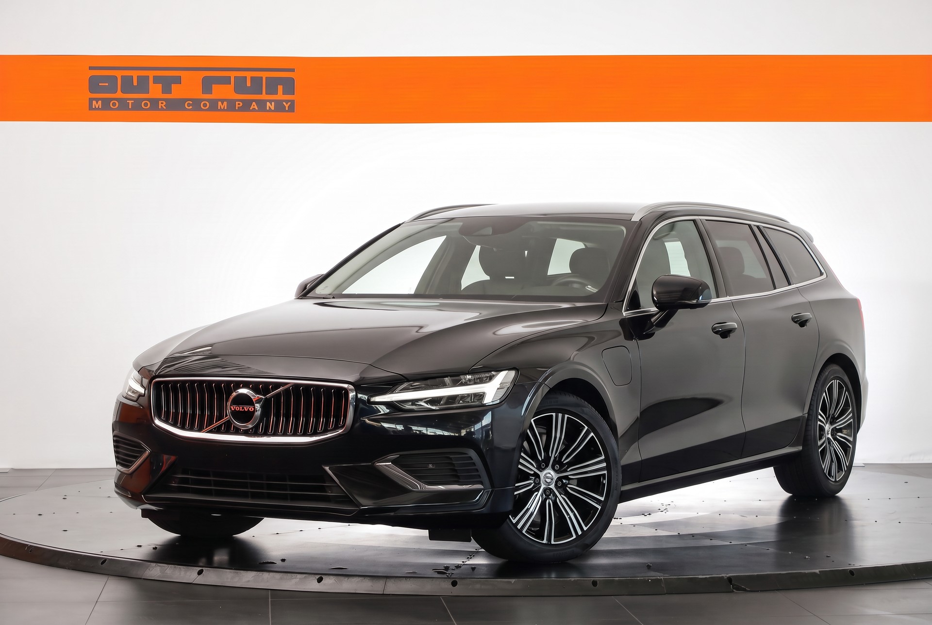 VOLVO V60 T6 eAWD Twin Engine Inscription Geartronic-image-0
