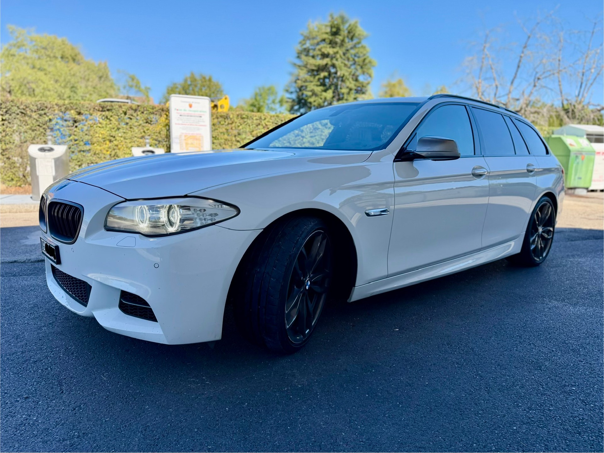 BMW M550d xDrive Touring Steptronic-image-2