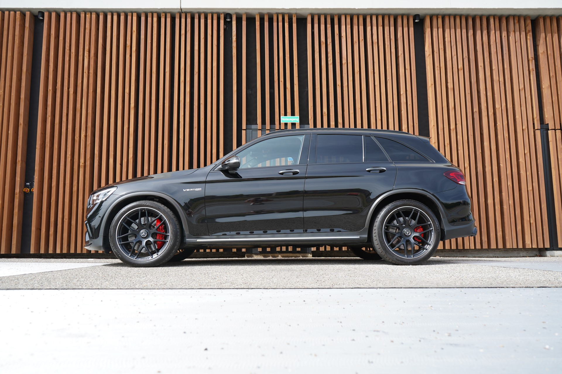 MERCEDES-BENZ GLC 63 S AMG BLACK 4MATIC+ 9G-TRONIC l 510 PS-image-1