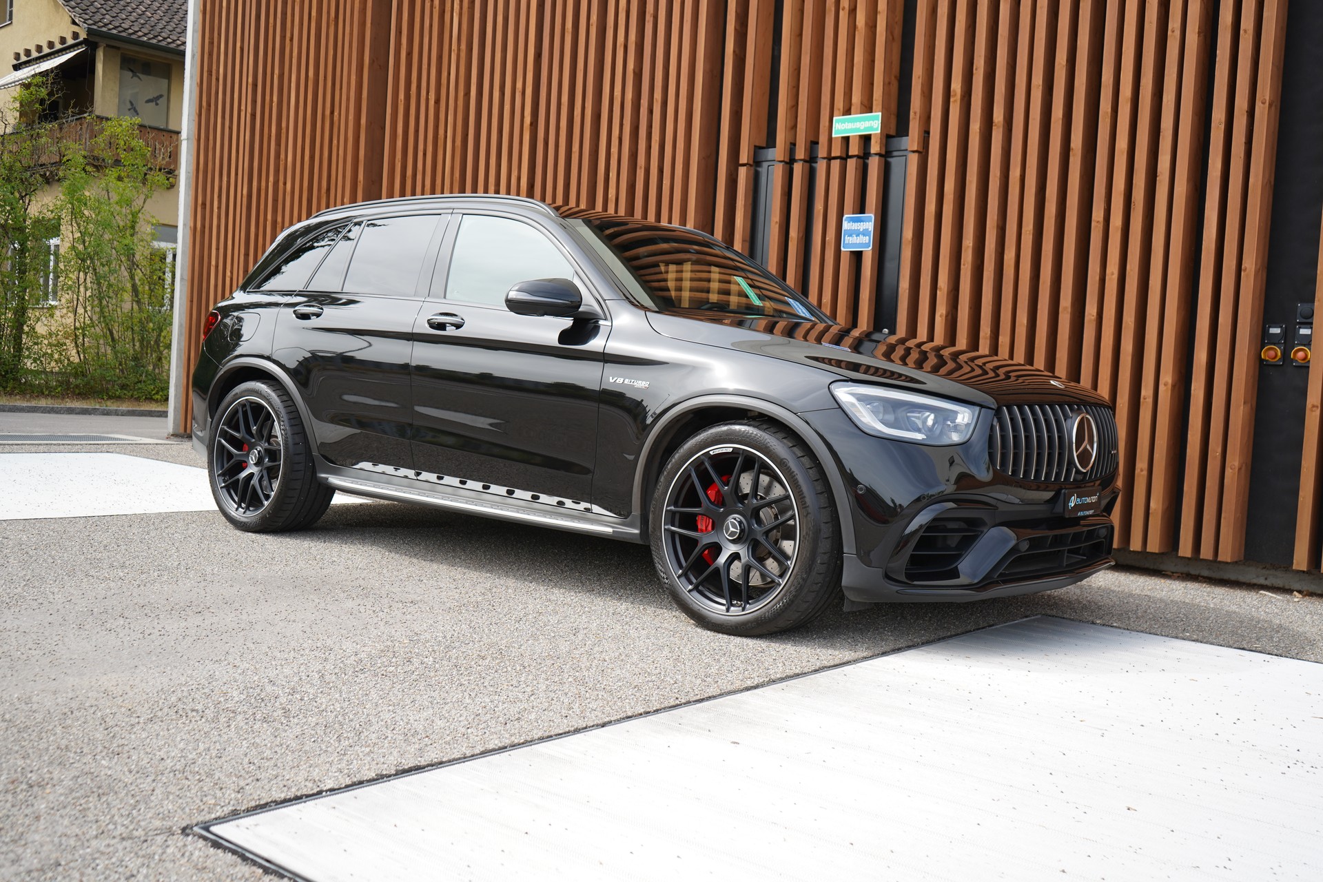 MERCEDES-BENZ GLC 63 S AMG BLACK 4MATIC+ 9G-TRONIC l 510 PS-image-9