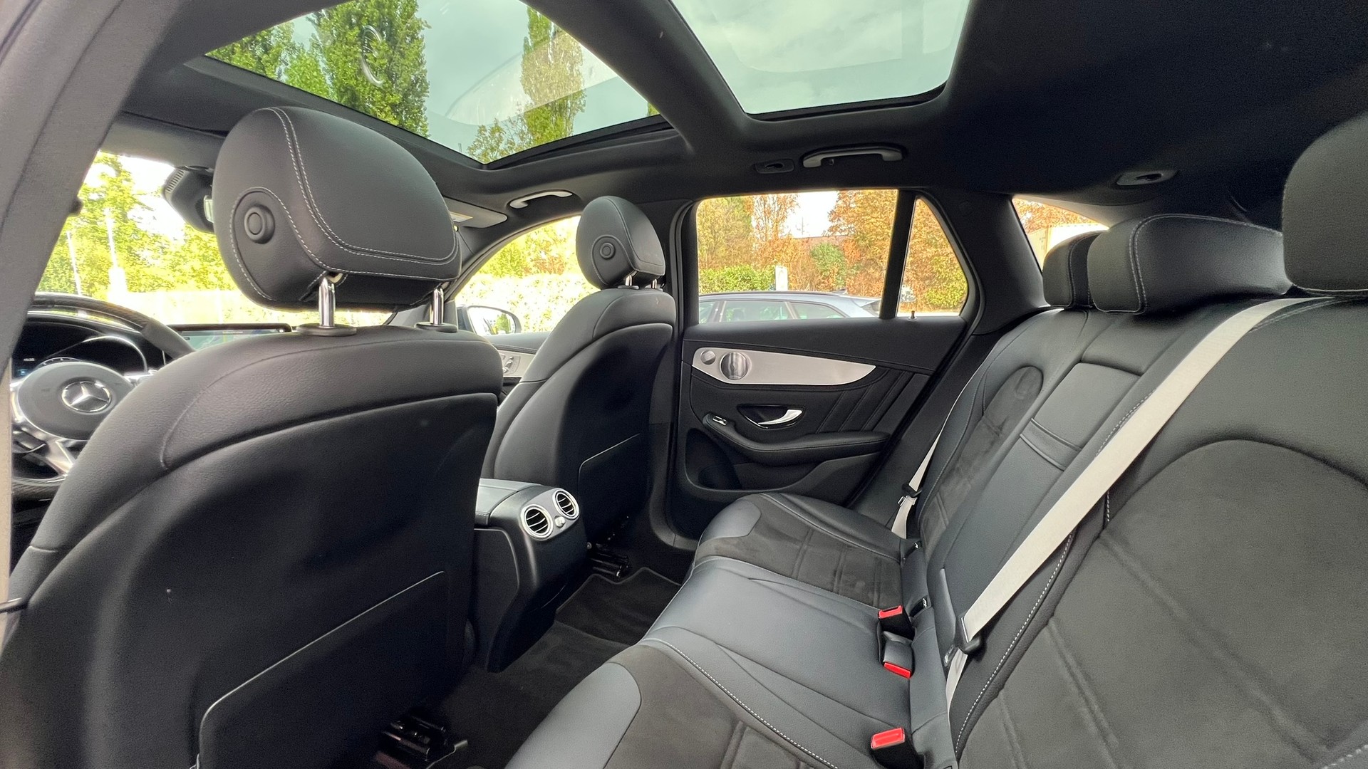 MERCEDES-BENZ GLC 63 S AMG BLACK 4MATIC+ 9G-TRONIC l 510 PS-image-27