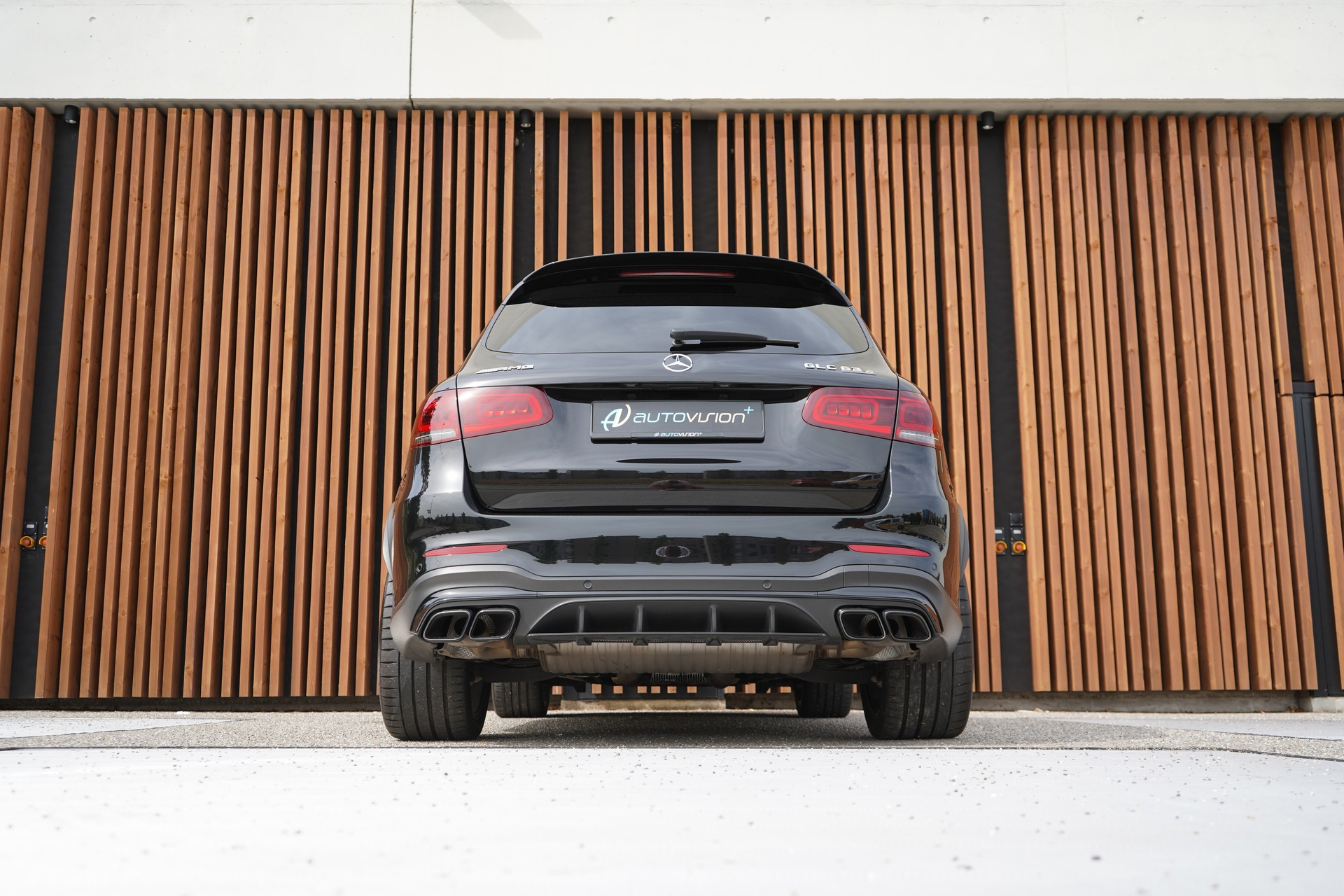MERCEDES-BENZ GLC 63 S AMG BLACK 4MATIC+ 9G-TRONIC l 510 PS-image-15