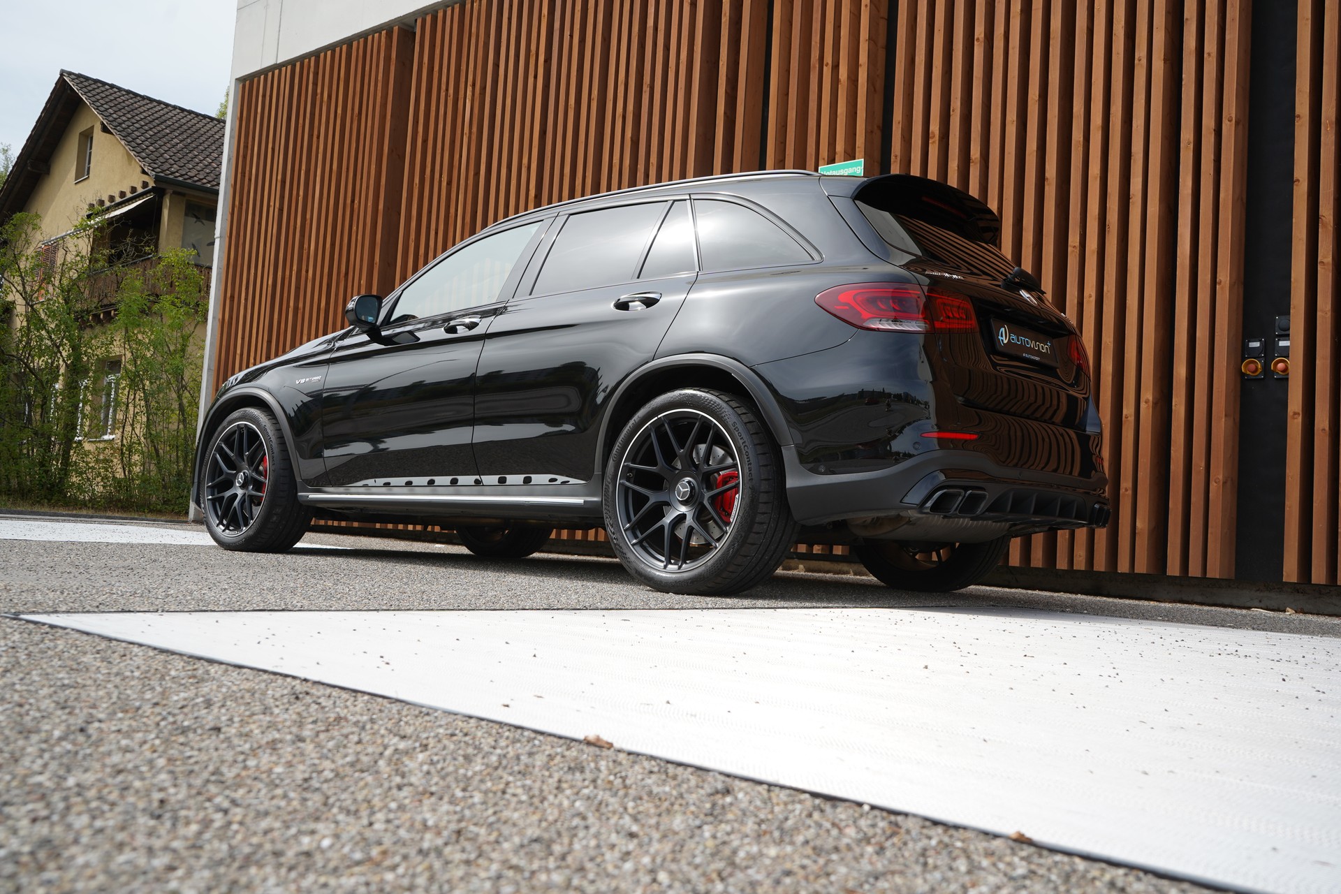 MERCEDES-BENZ GLC 63 S AMG BLACK 4MATIC+ 9G-TRONIC l 510 PS-image-8