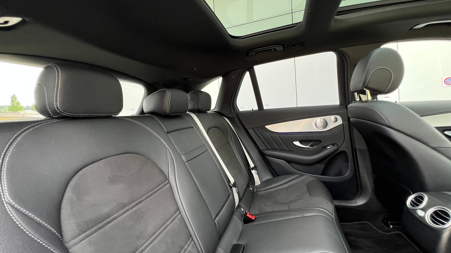 MERCEDES-BENZ GLC 63 S AMG BLACK 4MATIC+ 9G-TRONIC l 510 PS-image-28