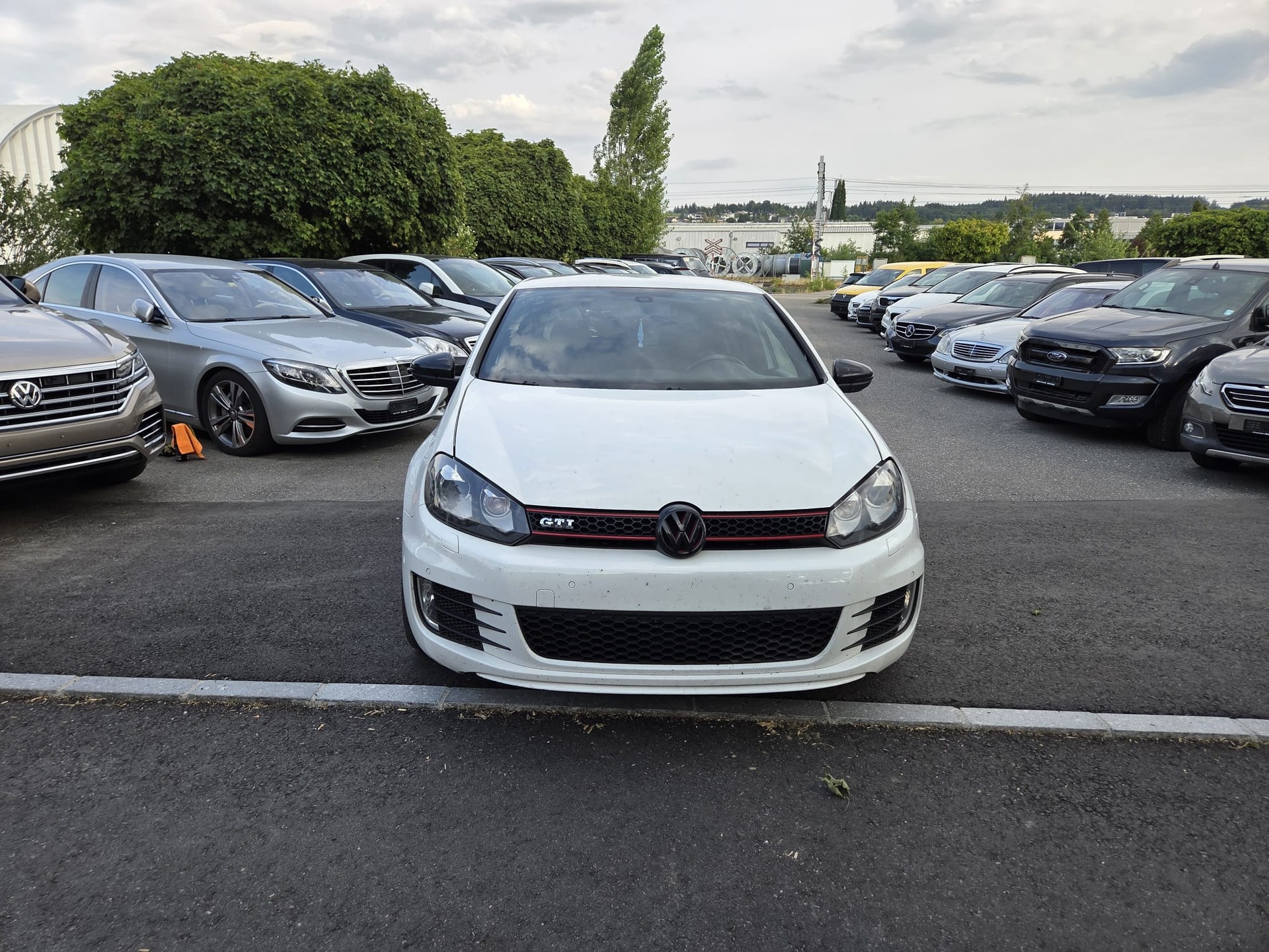 VW Golf 2.0 TSI GTI Edition-image-7