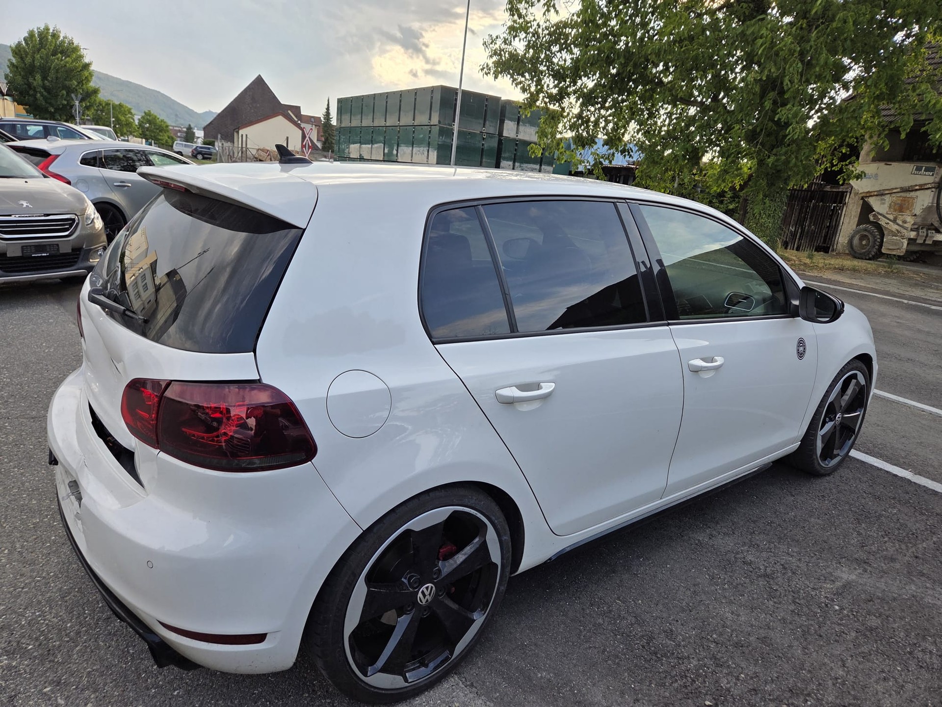 VW Golf 2.0 TSI GTI Edition-image-4