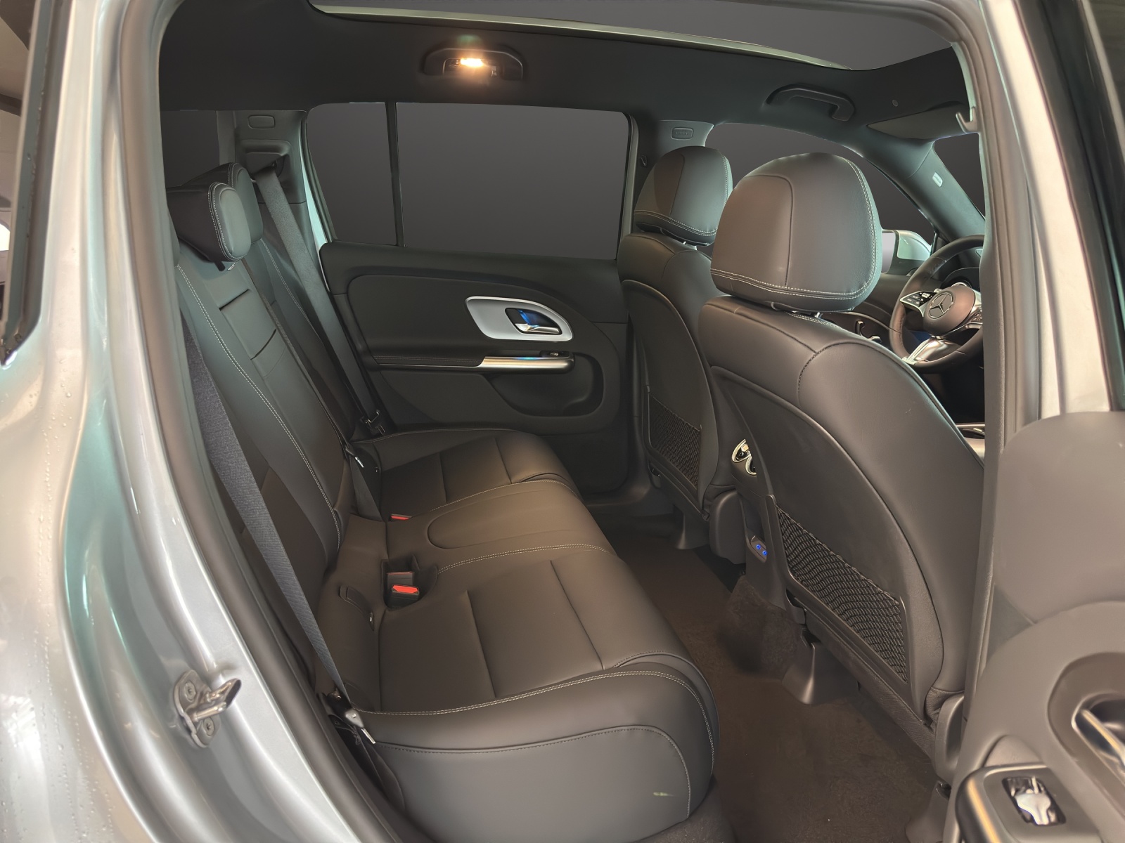 MERCEDES-BENZ GLB 250+ 85 kWh EQ-image-11