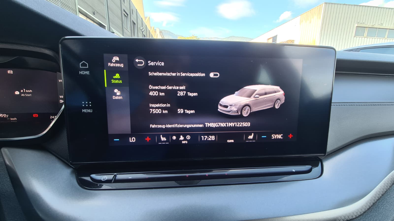 SKODA Octavia Combi 2.0 TDI DSG Ambition ** Gr-Navi ** Sitzheizung ** Abstandsregelsysteme ** Virtual Cockpit ** Frisch Ab MFK **-image-12