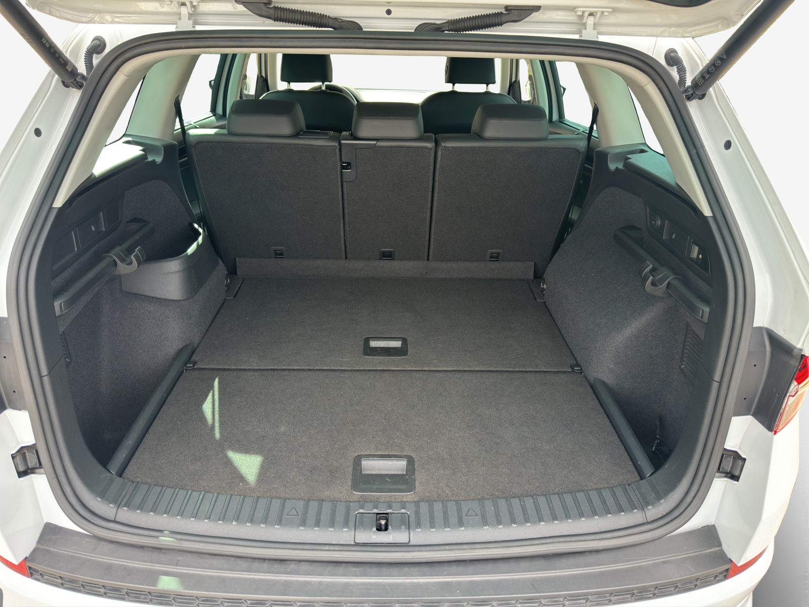 SKODA Kodiaq 2.0 TDI CR L&K 4x4 DSG-image-12